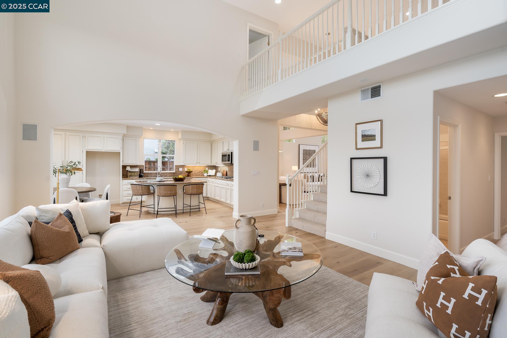 9356 Mediar Dr