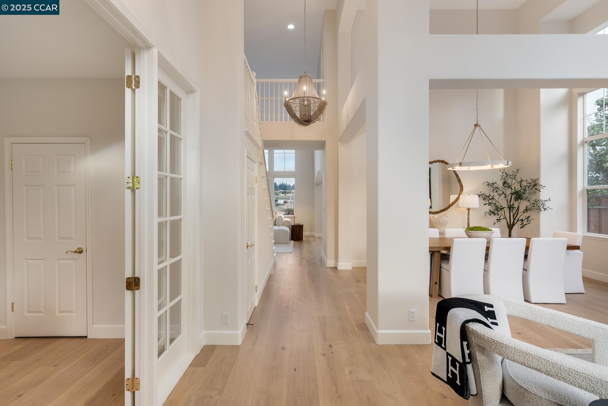 9356 Mediar Dr