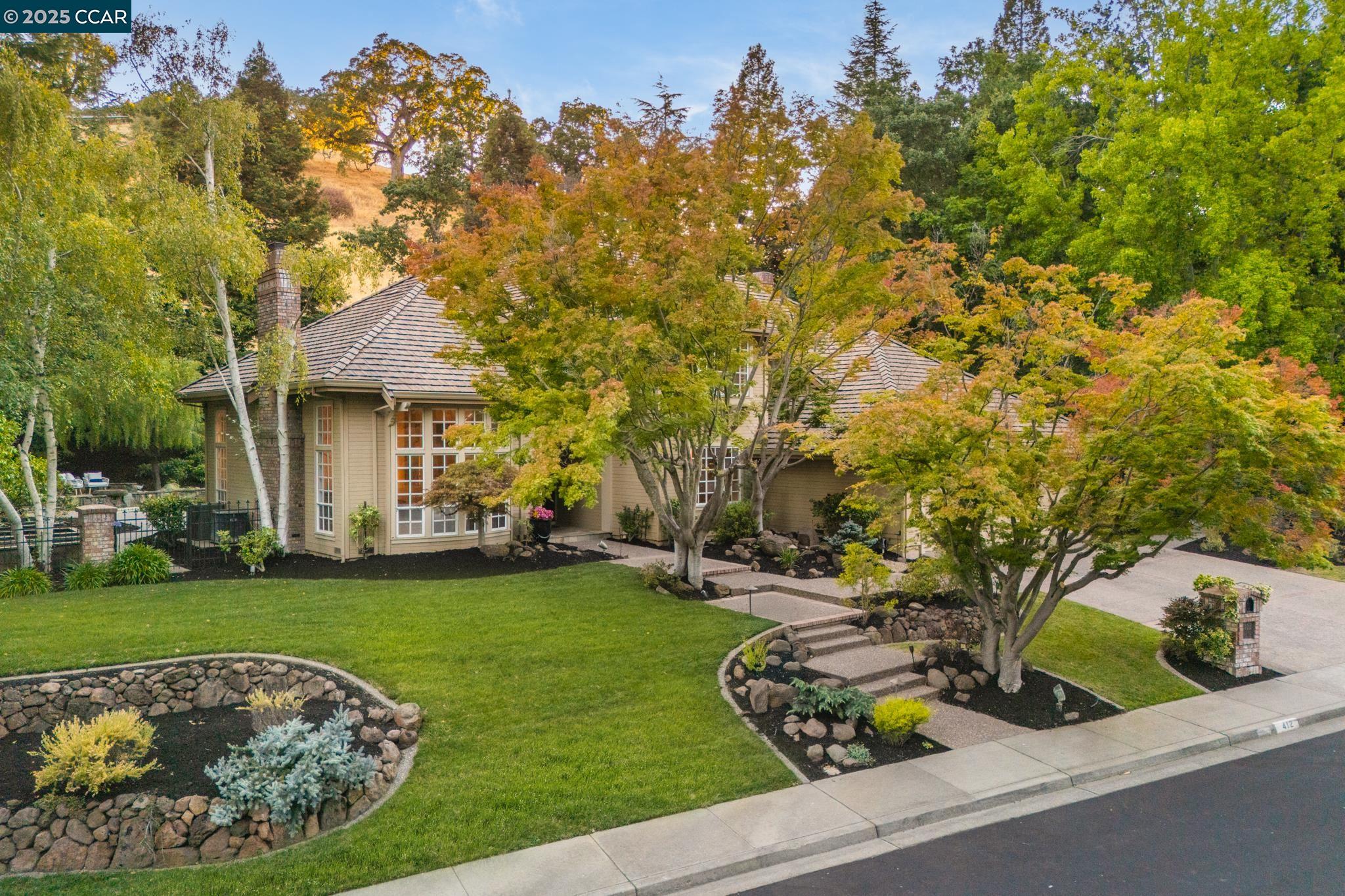 412 Red Wing Dr
