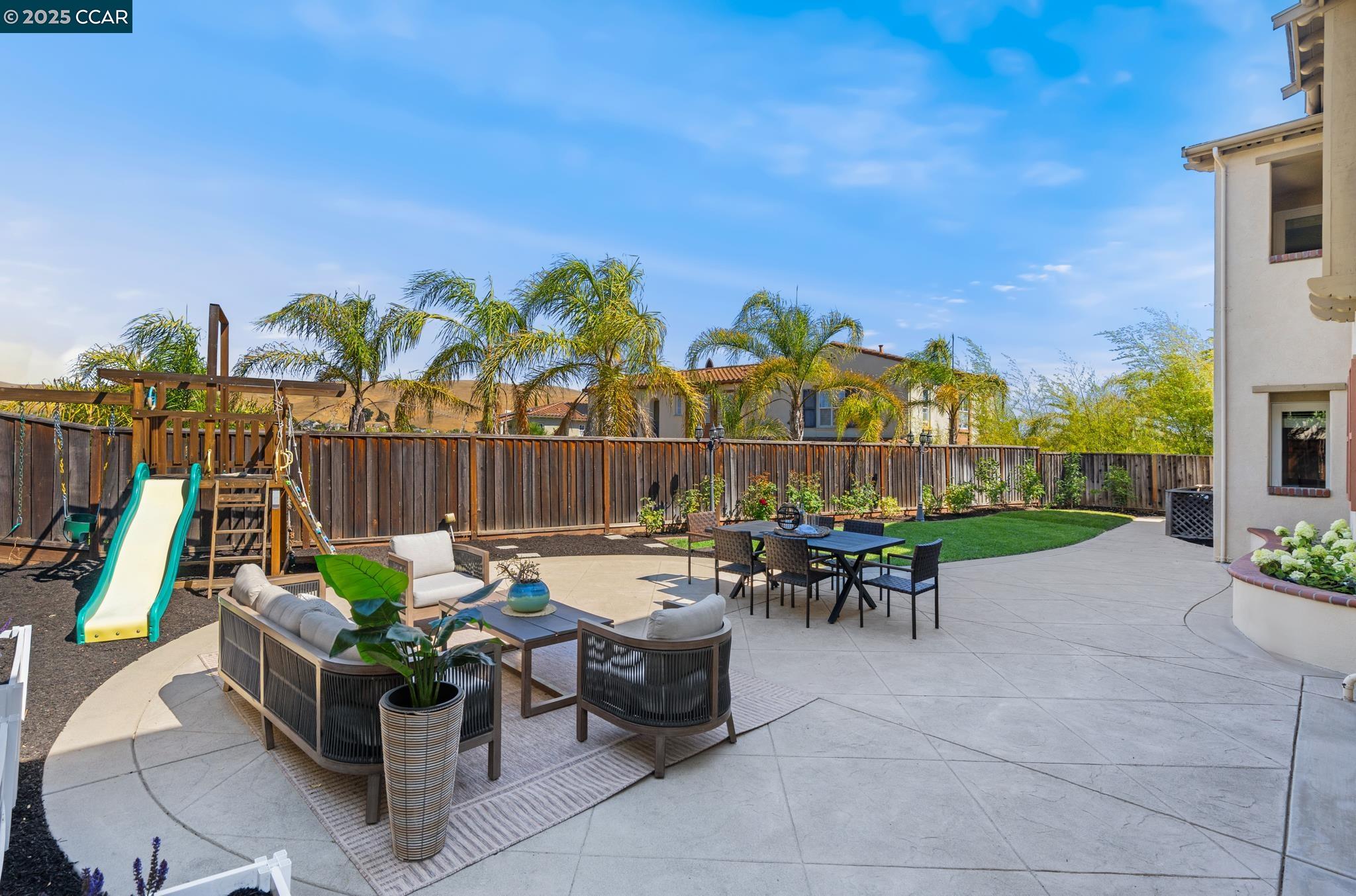 206 Glory Lily Ct