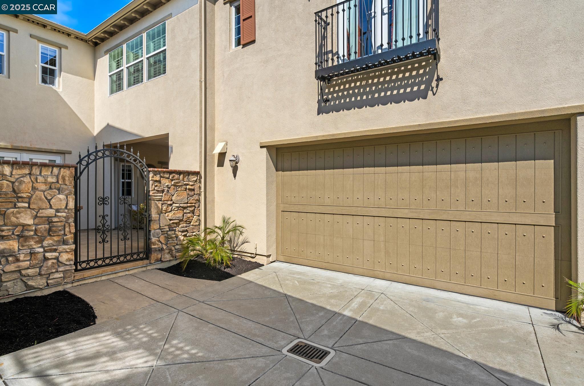 206 Glory Lily Ct