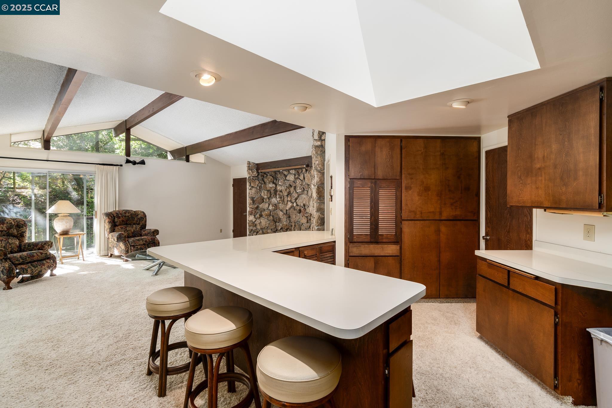 200 Lark Ln