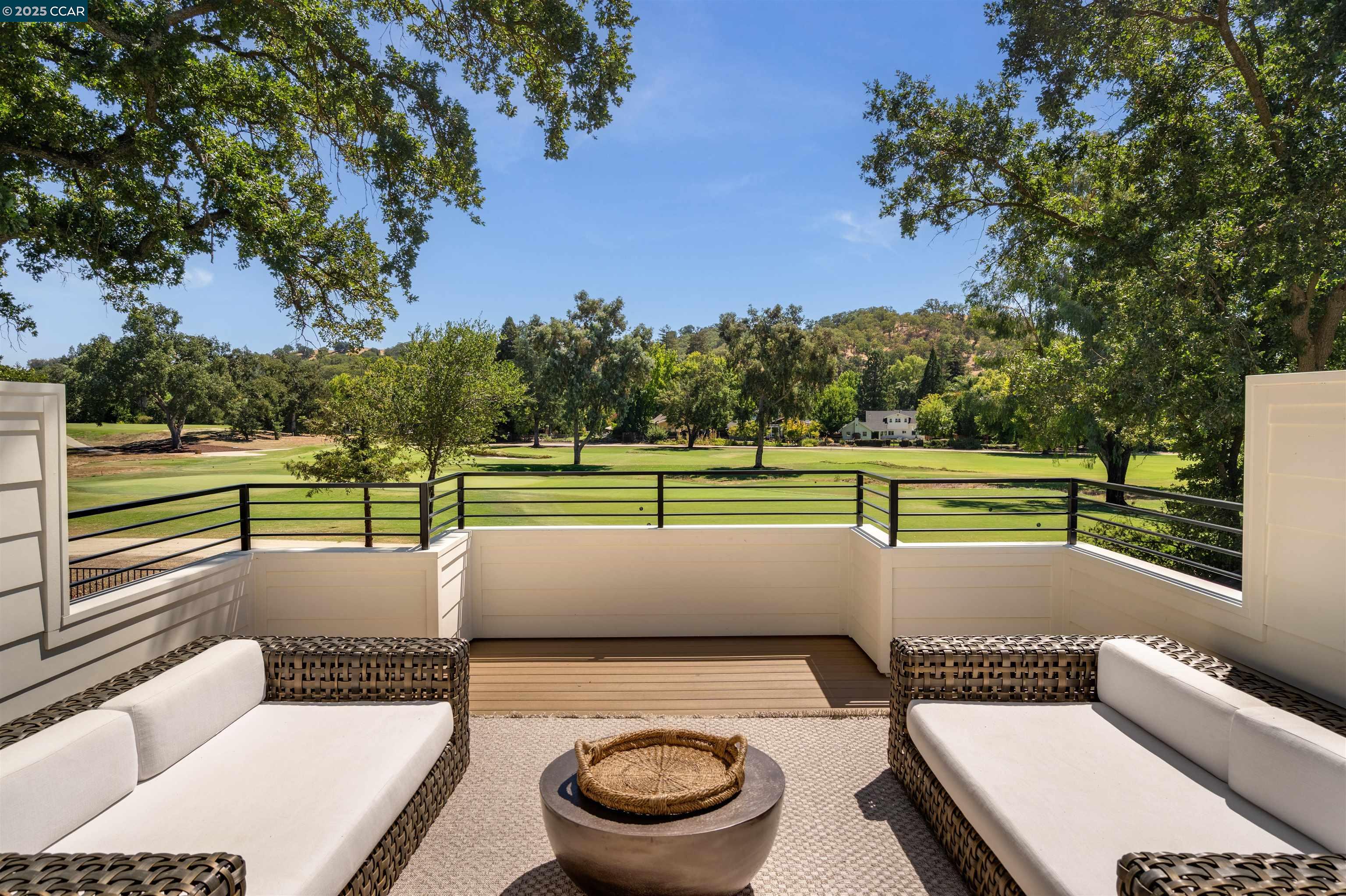238 Cameo Dr