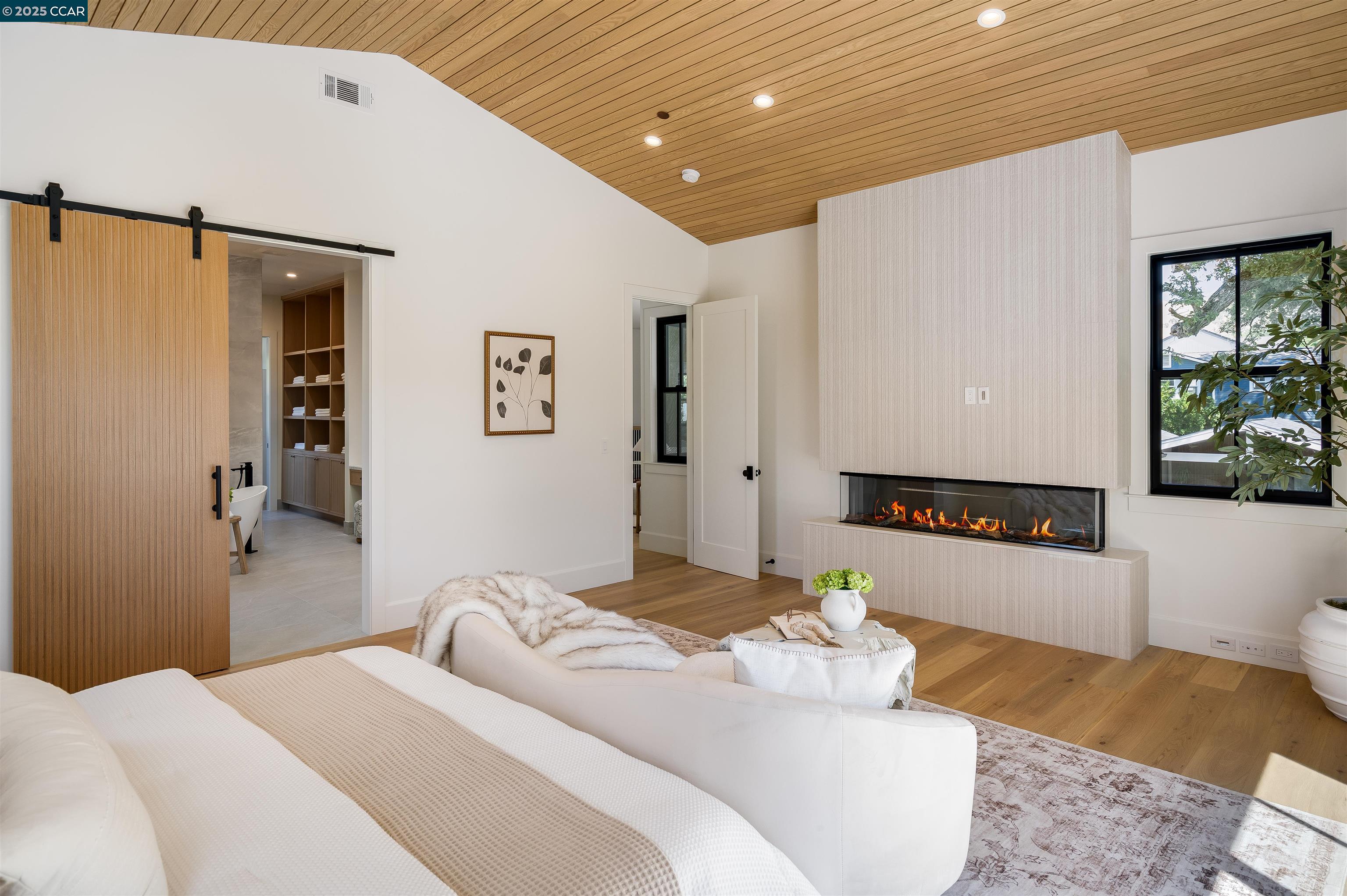 238 Cameo Dr