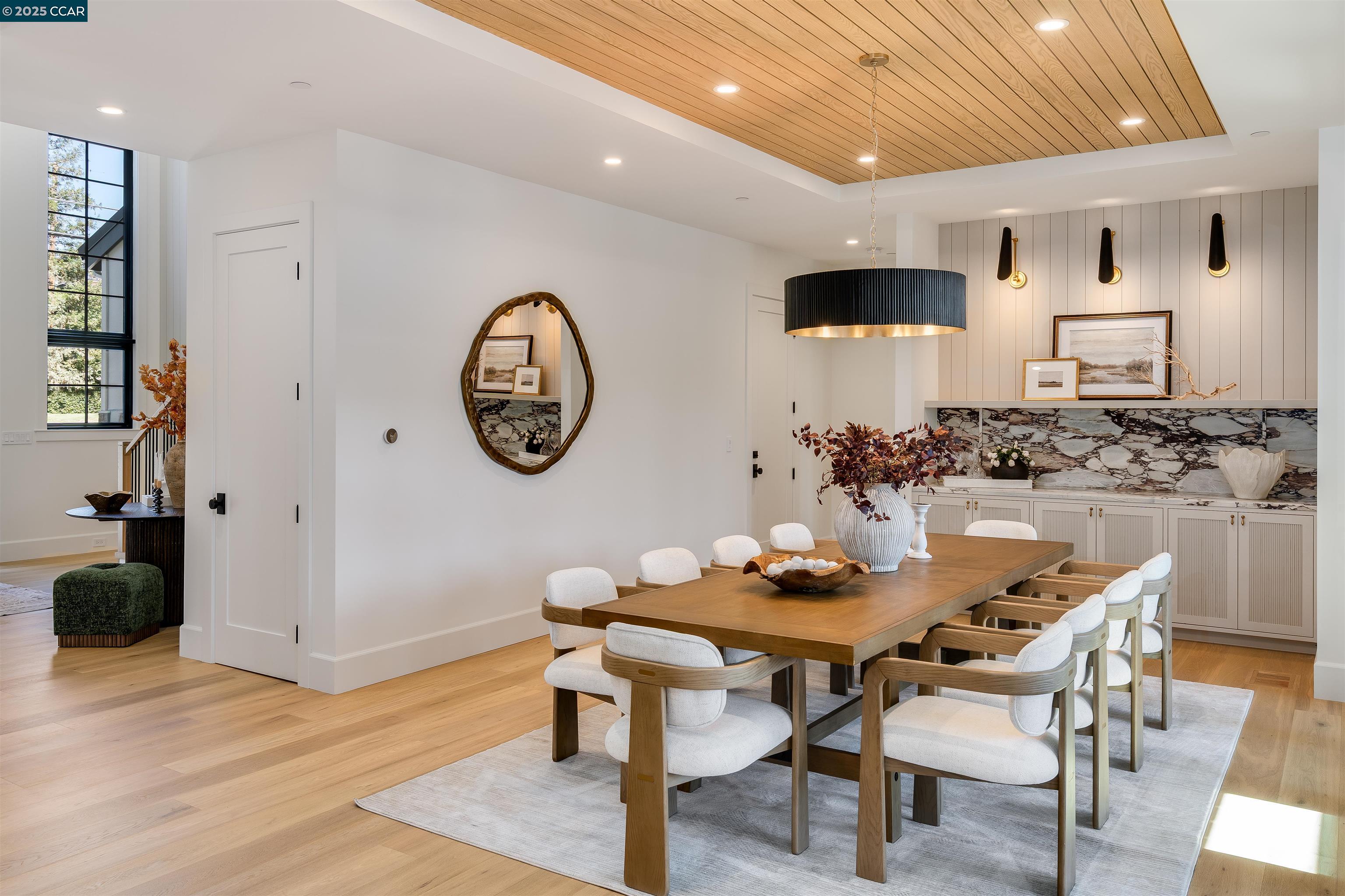 238 Cameo Dr