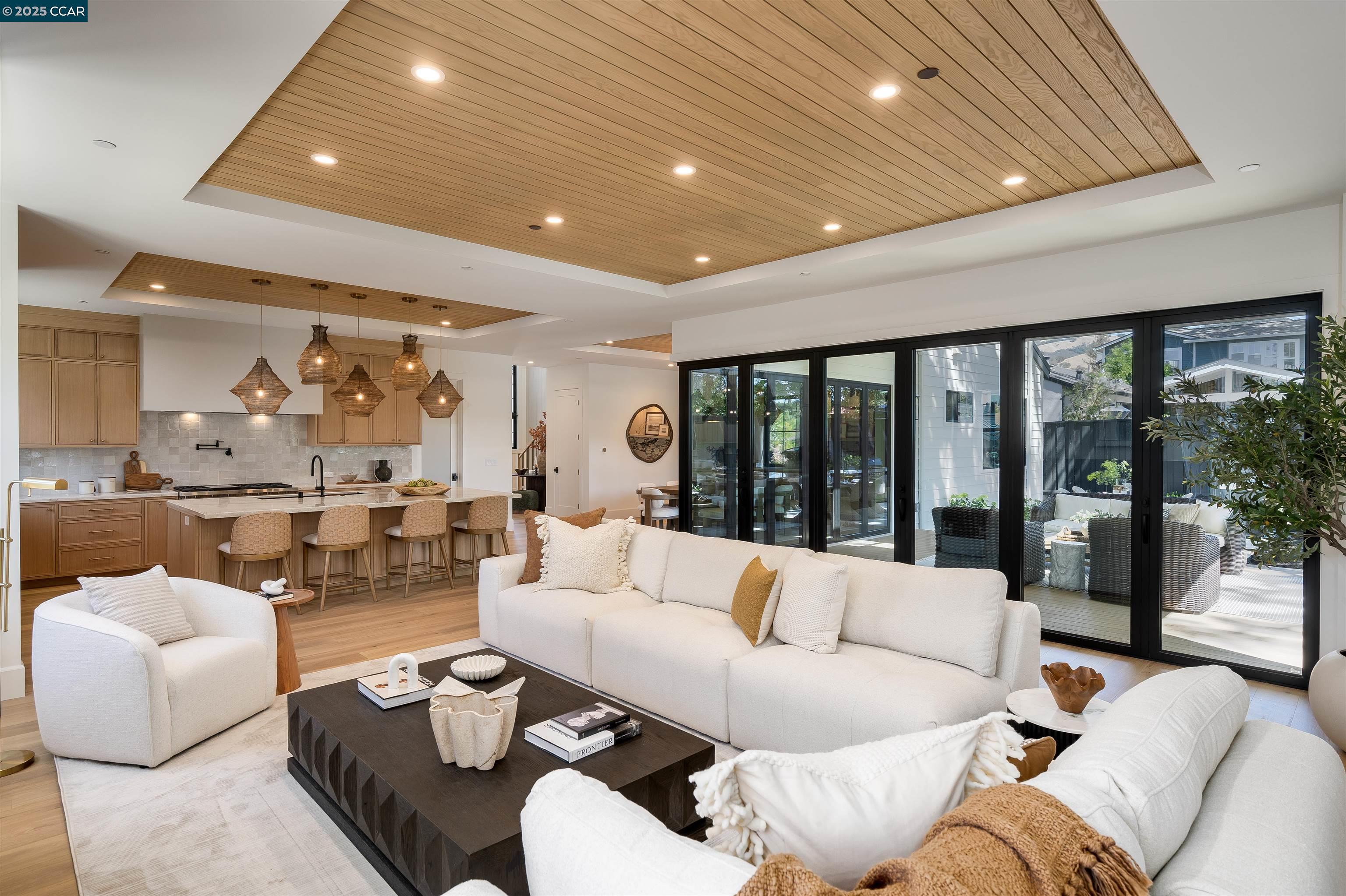 238 Cameo Dr