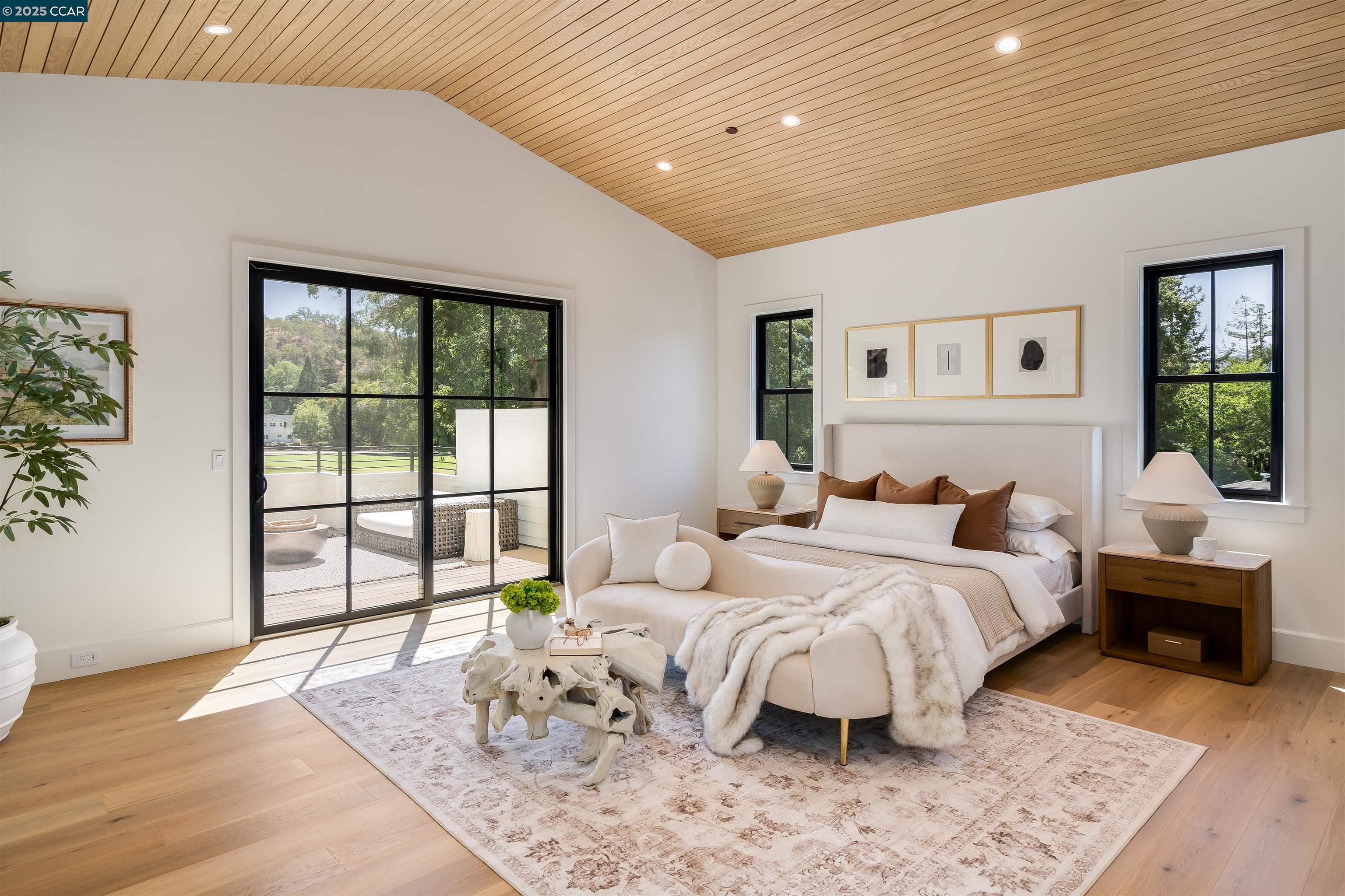 238 Cameo Dr