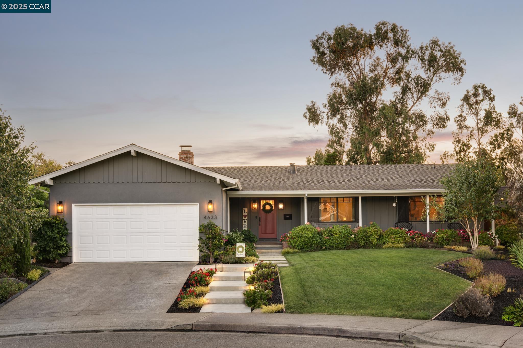 4633 Lockridge Way