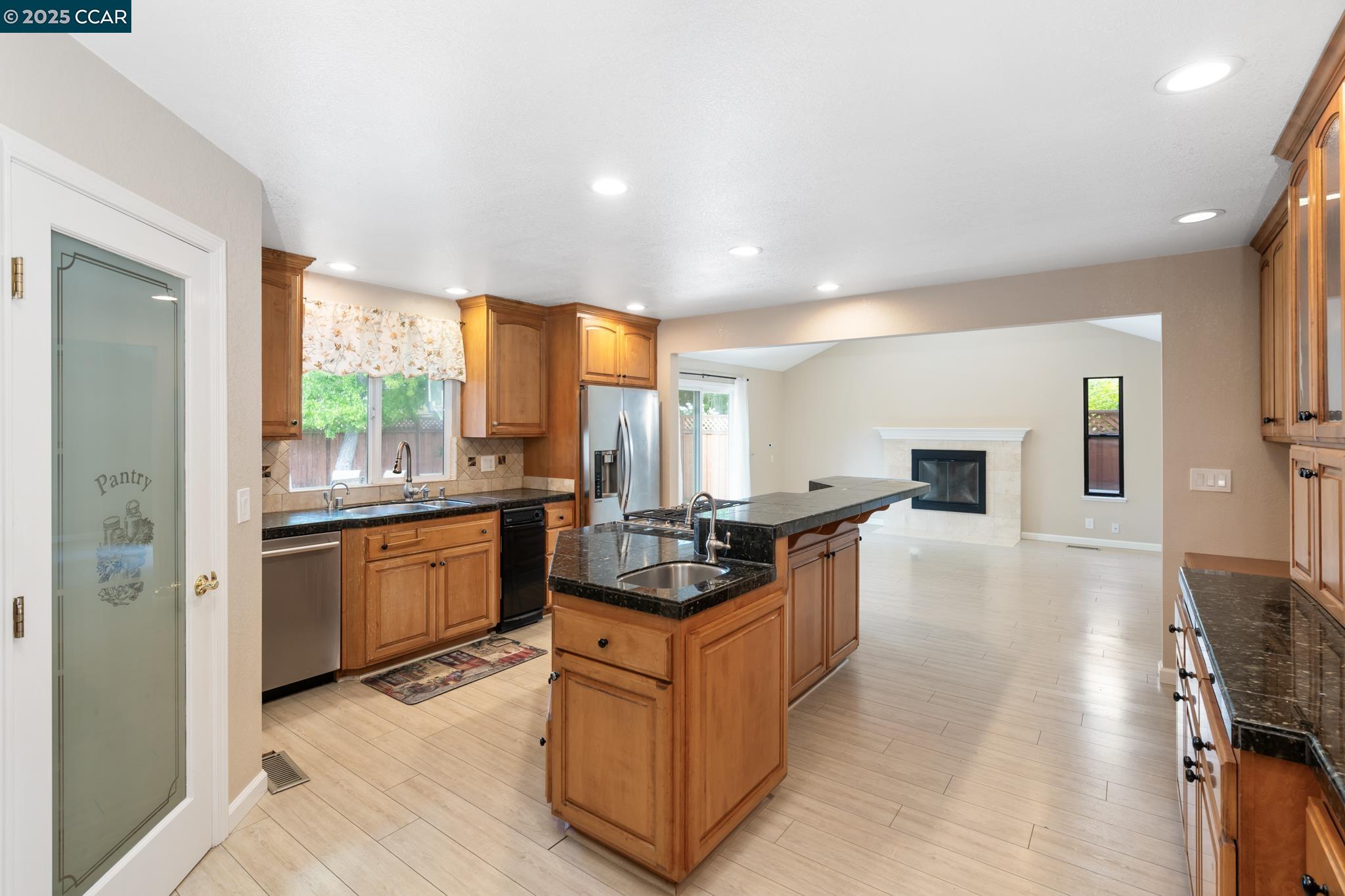 3158 Randick Ct