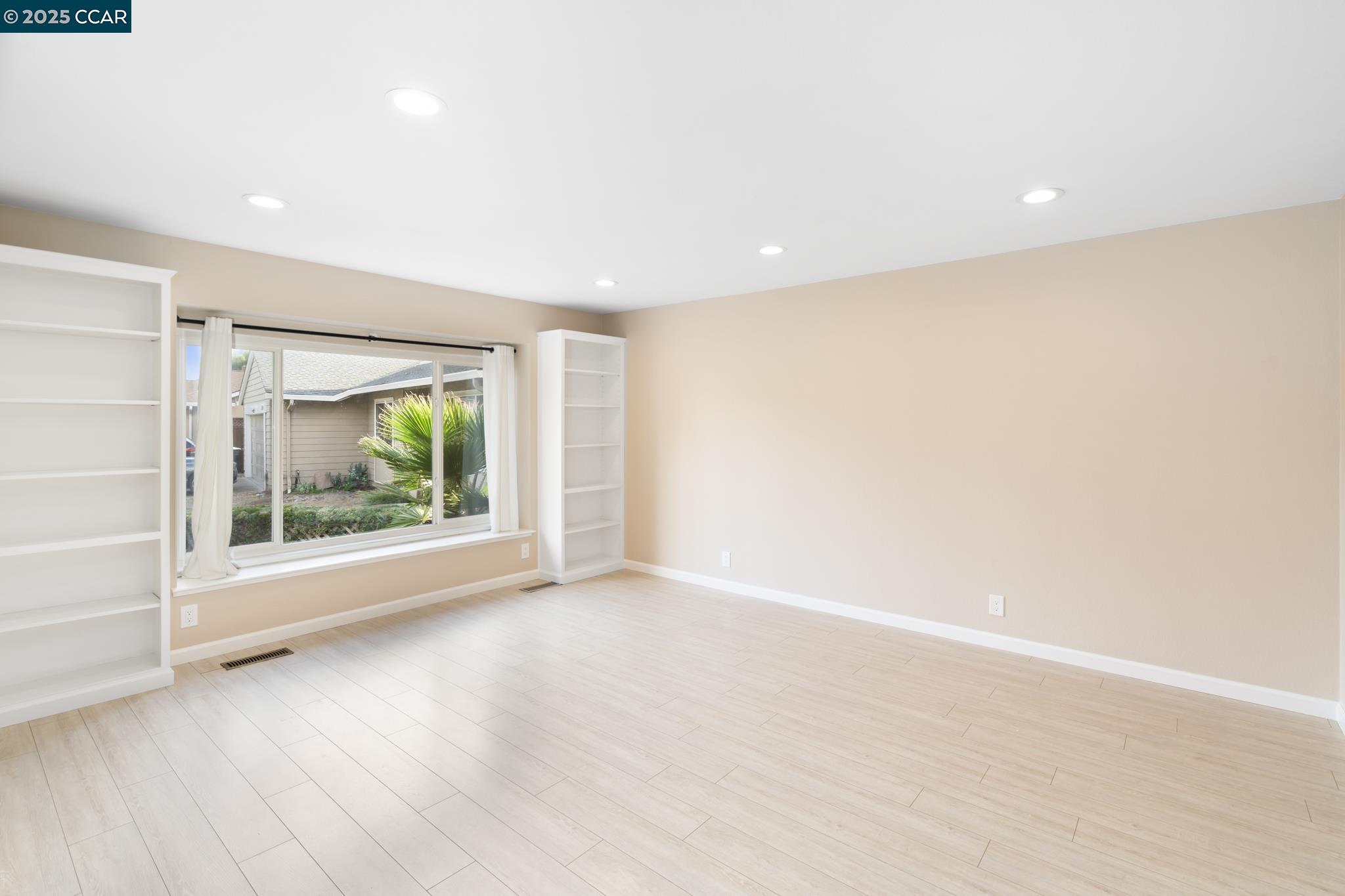 3158 Randick Ct