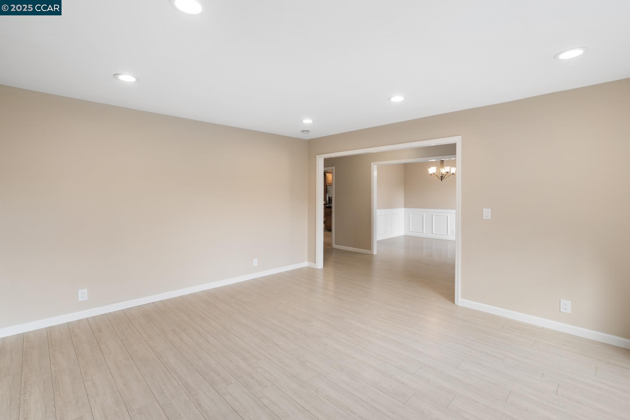 3158 Randick Ct