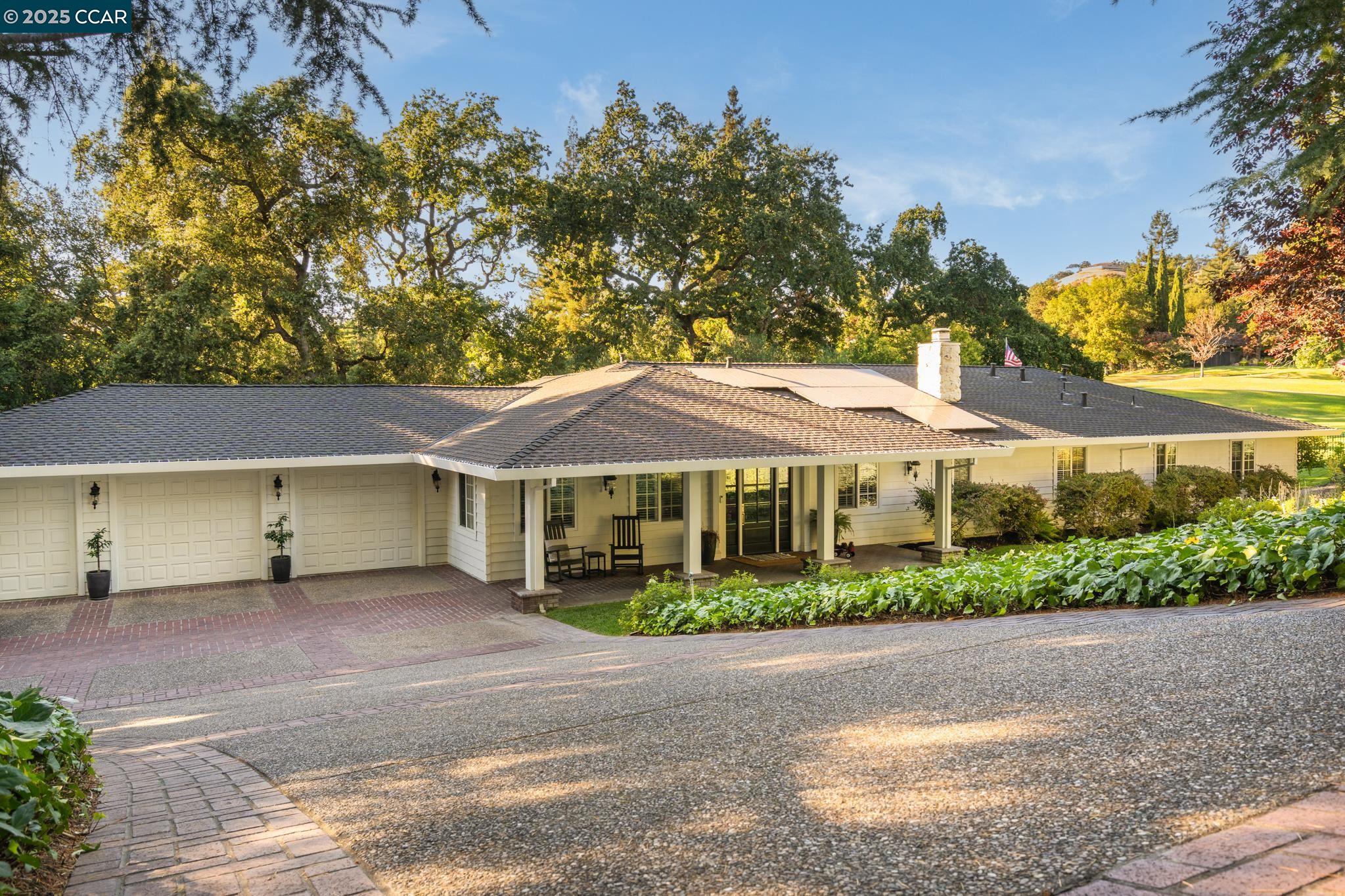 27 Squire Ct