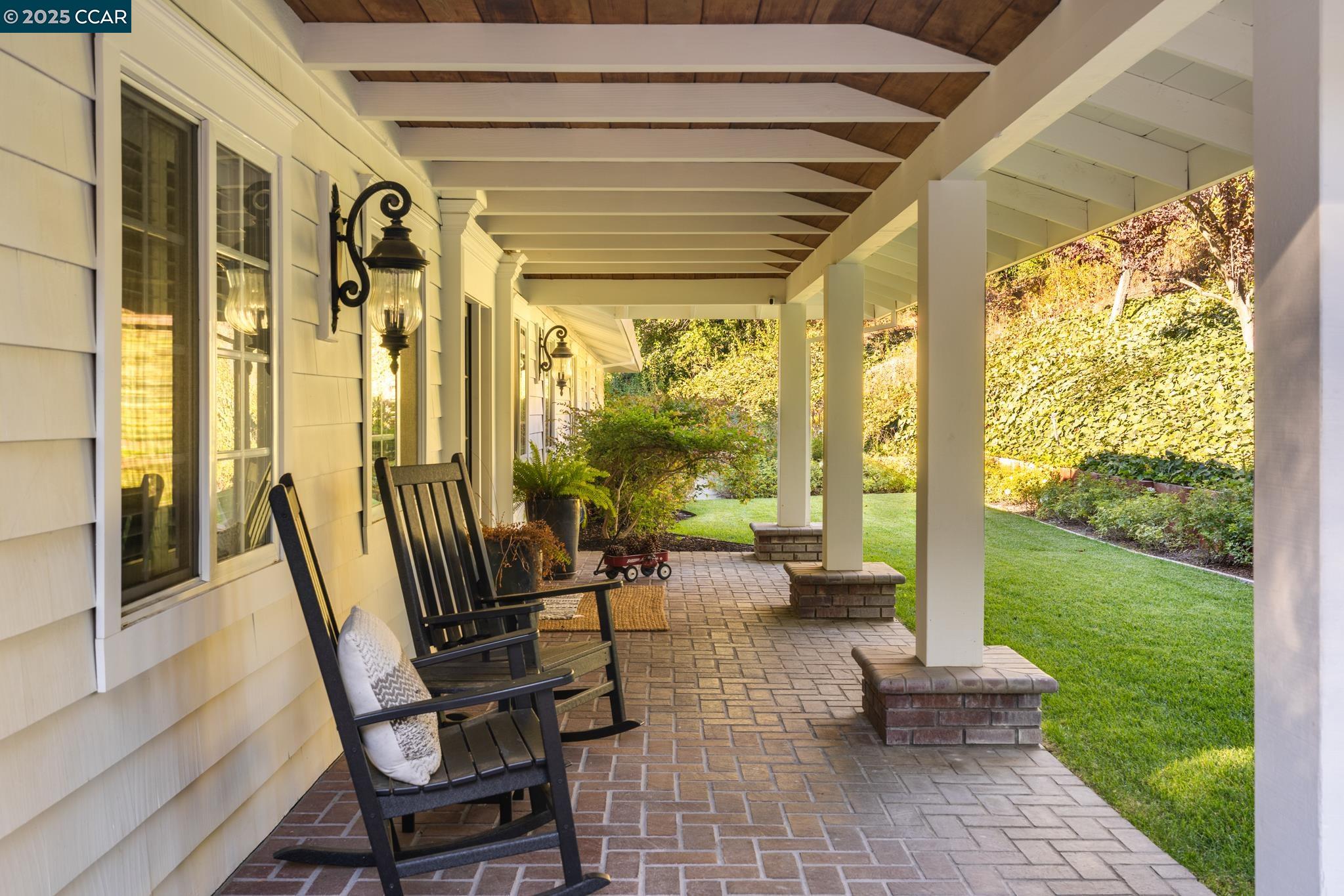 27 Squire Ct
