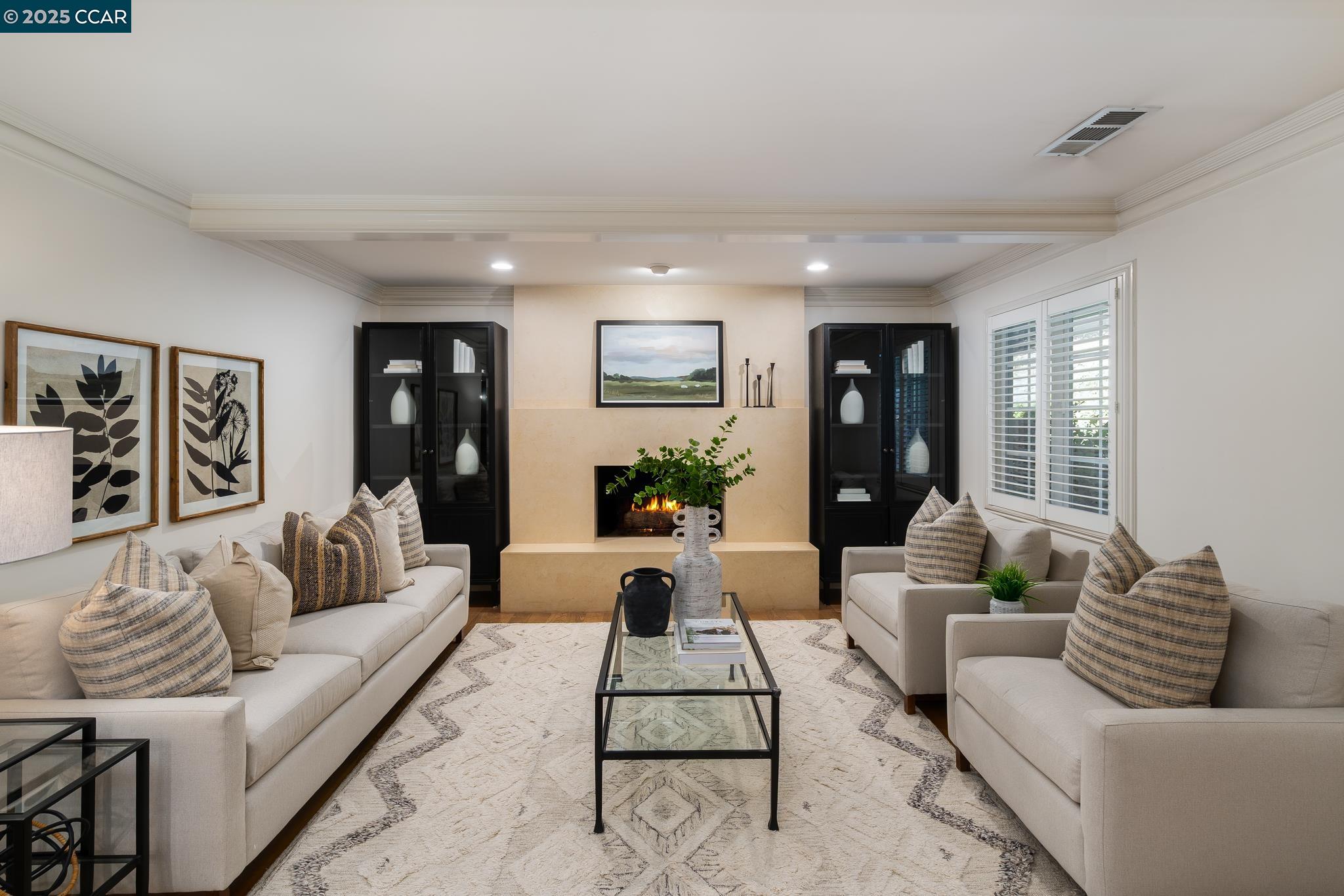 27 Squire Ct