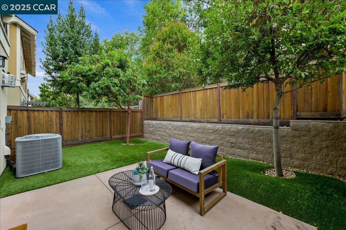 14 Brookstone Ln
