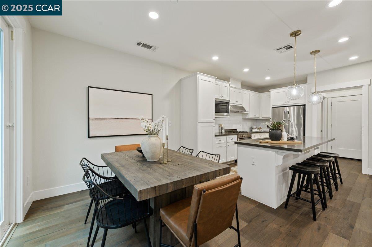 14 Brookstone Ln