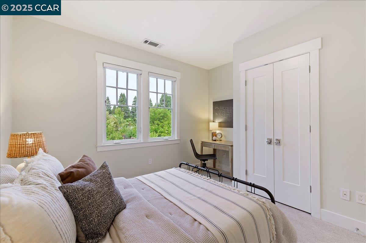 14 Brookstone Ln