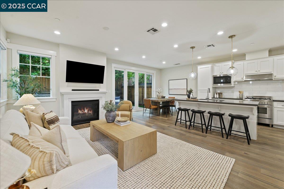 14 Brookstone Ln