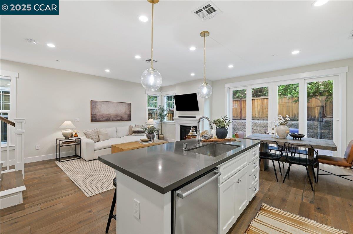14 Brookstone Ln