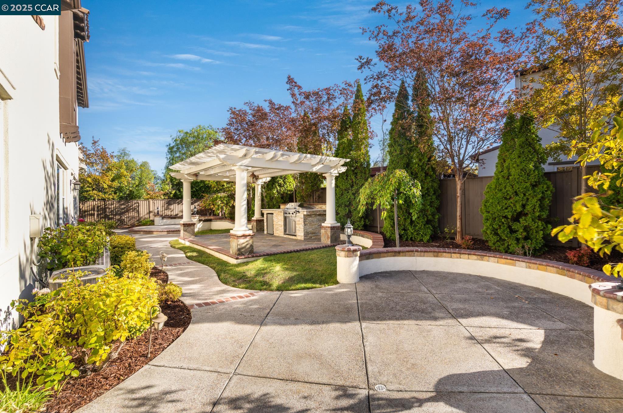 2240 Britannia Dr