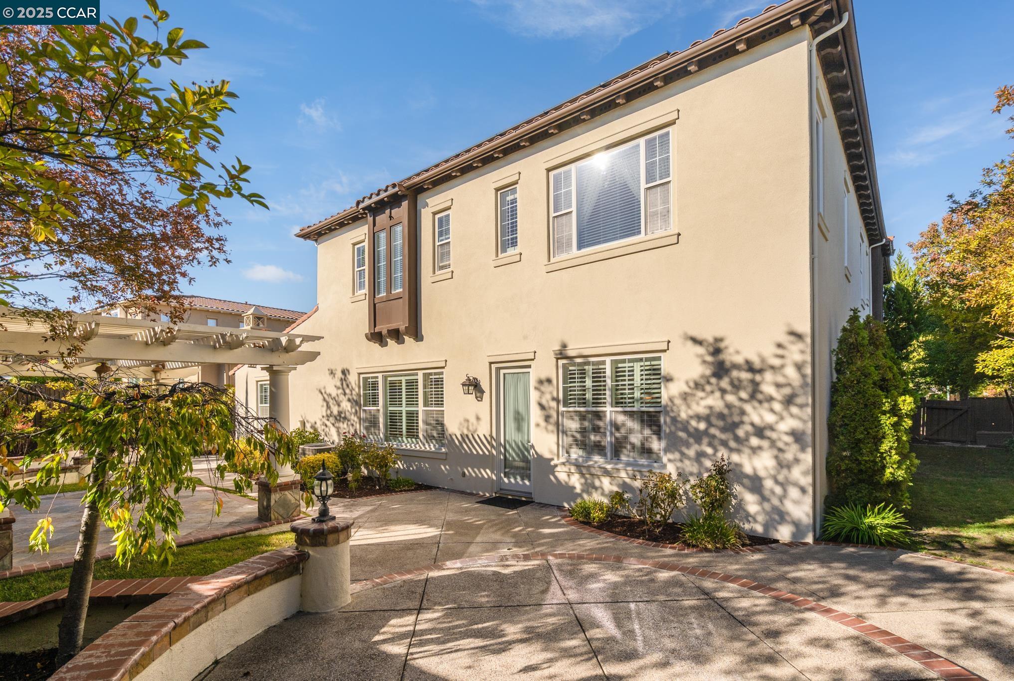 2240 Britannia Dr