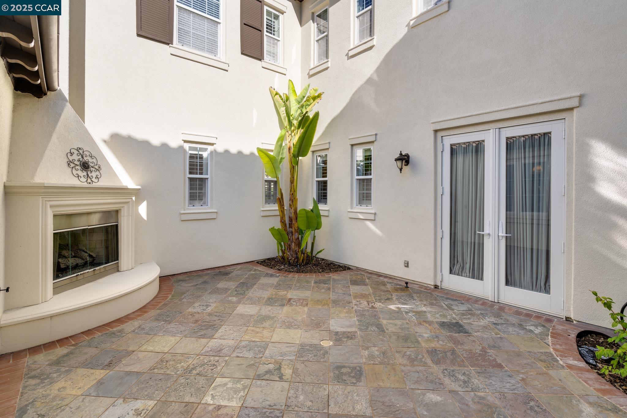 2240 Britannia Dr