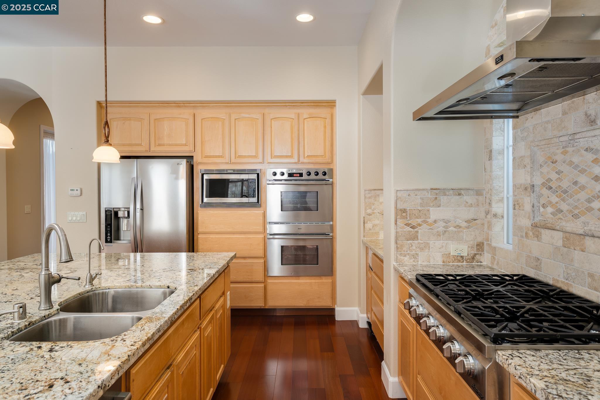 2240 Britannia Dr