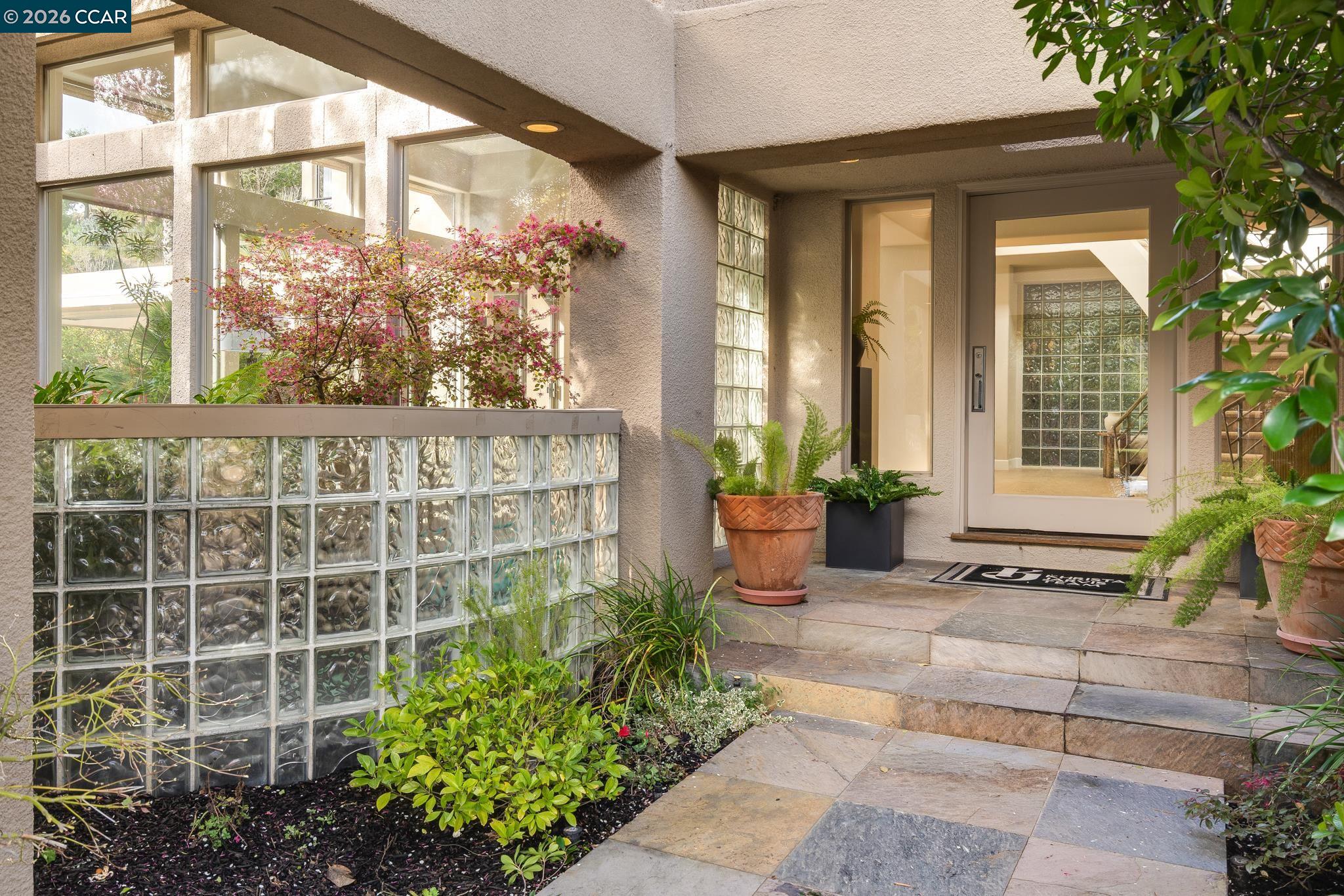 4257 Golden Oak Court