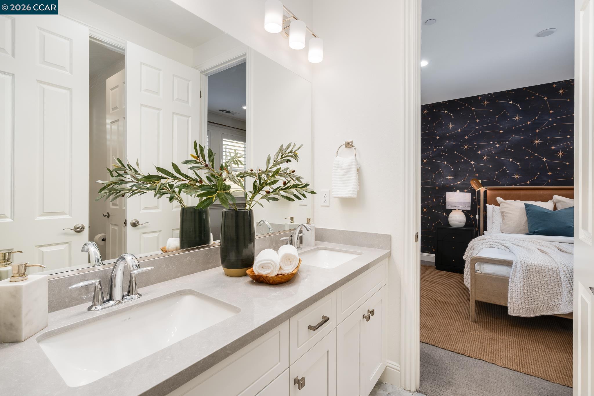 1150 Trumpet Vine Ln