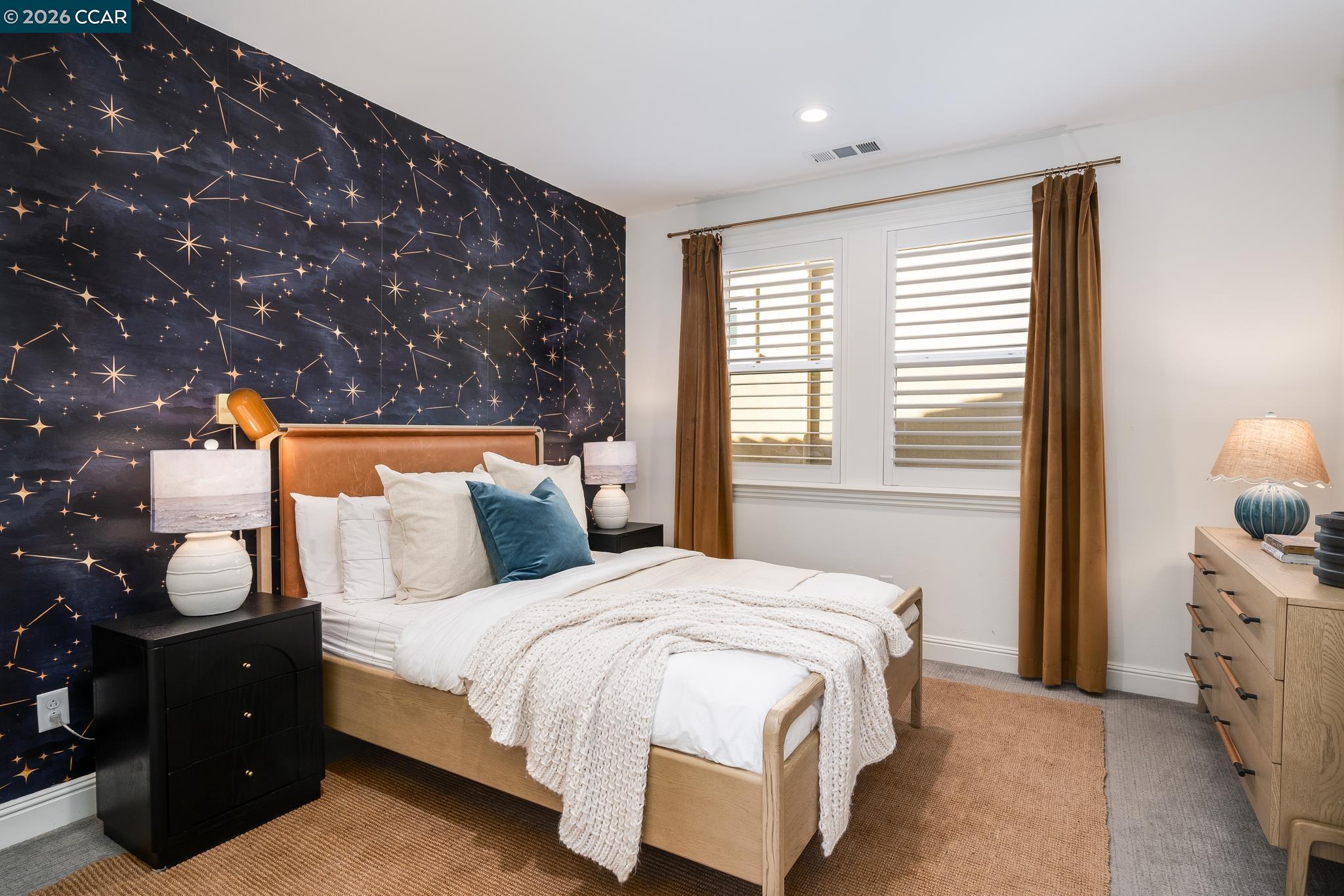 1150 Trumpet Vine Ln