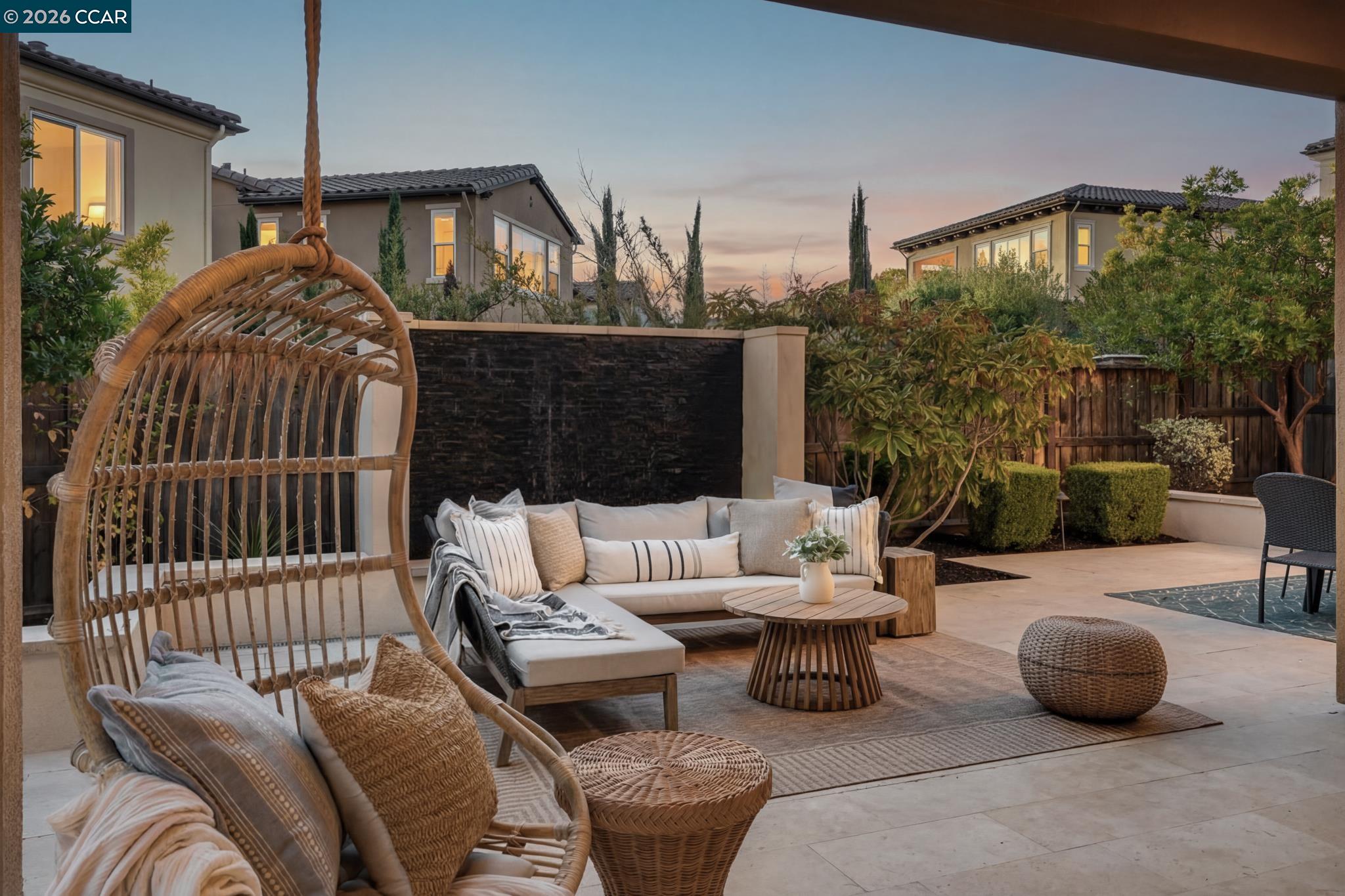 1150 Trumpet Vine Ln