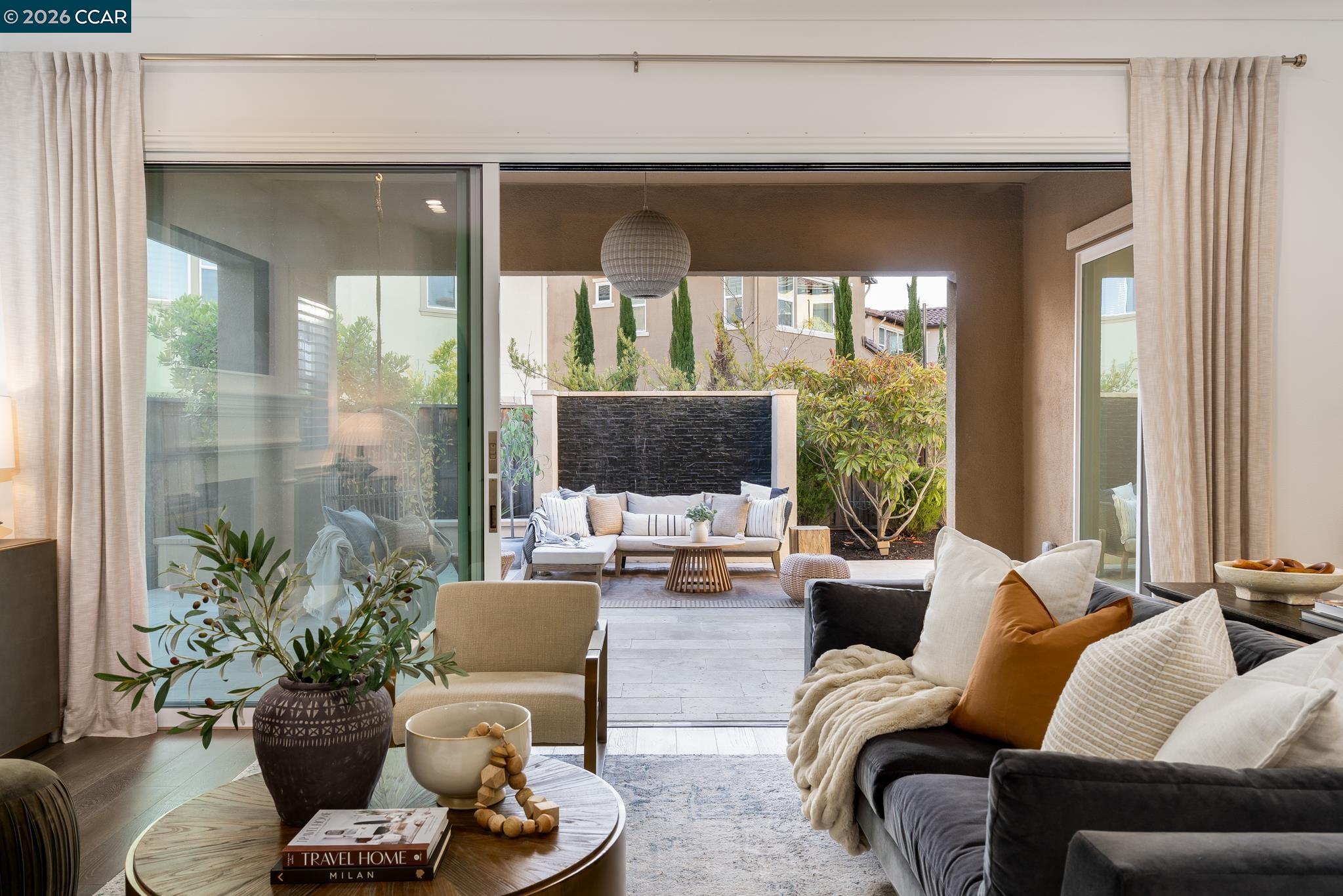 1150 Trumpet Vine Ln