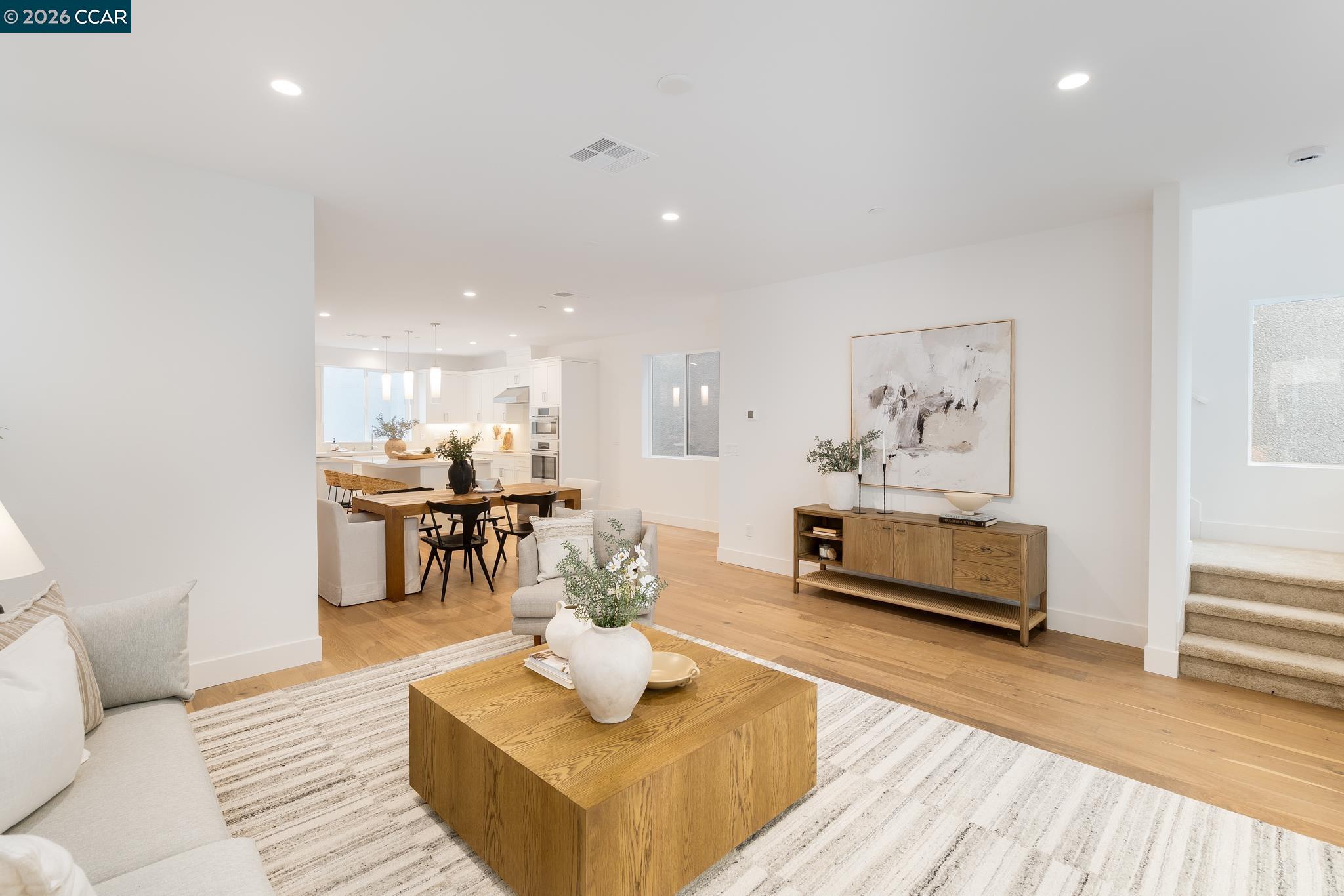 6012 Sunglow Terrace