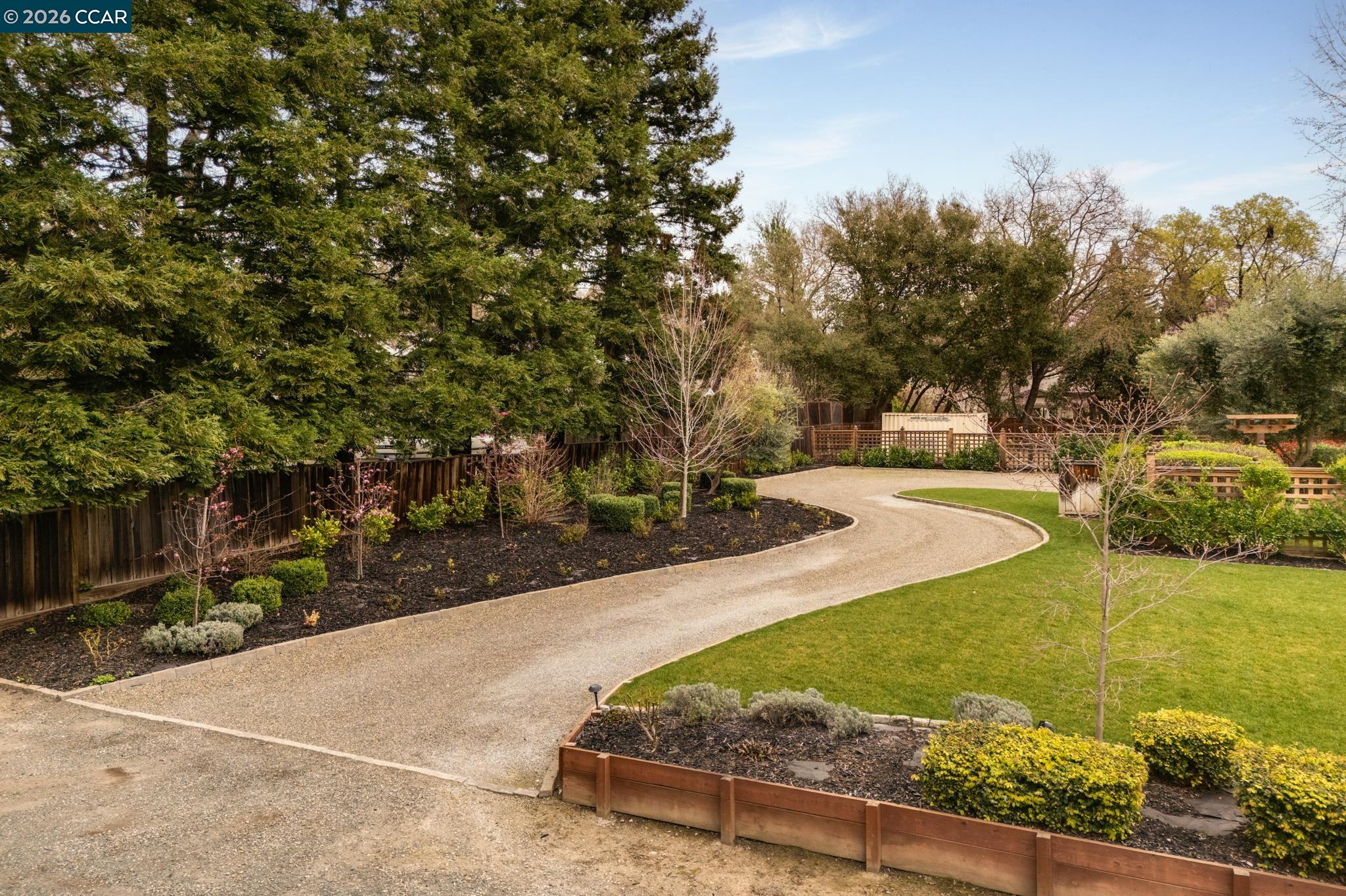 11 San Andreas Drive