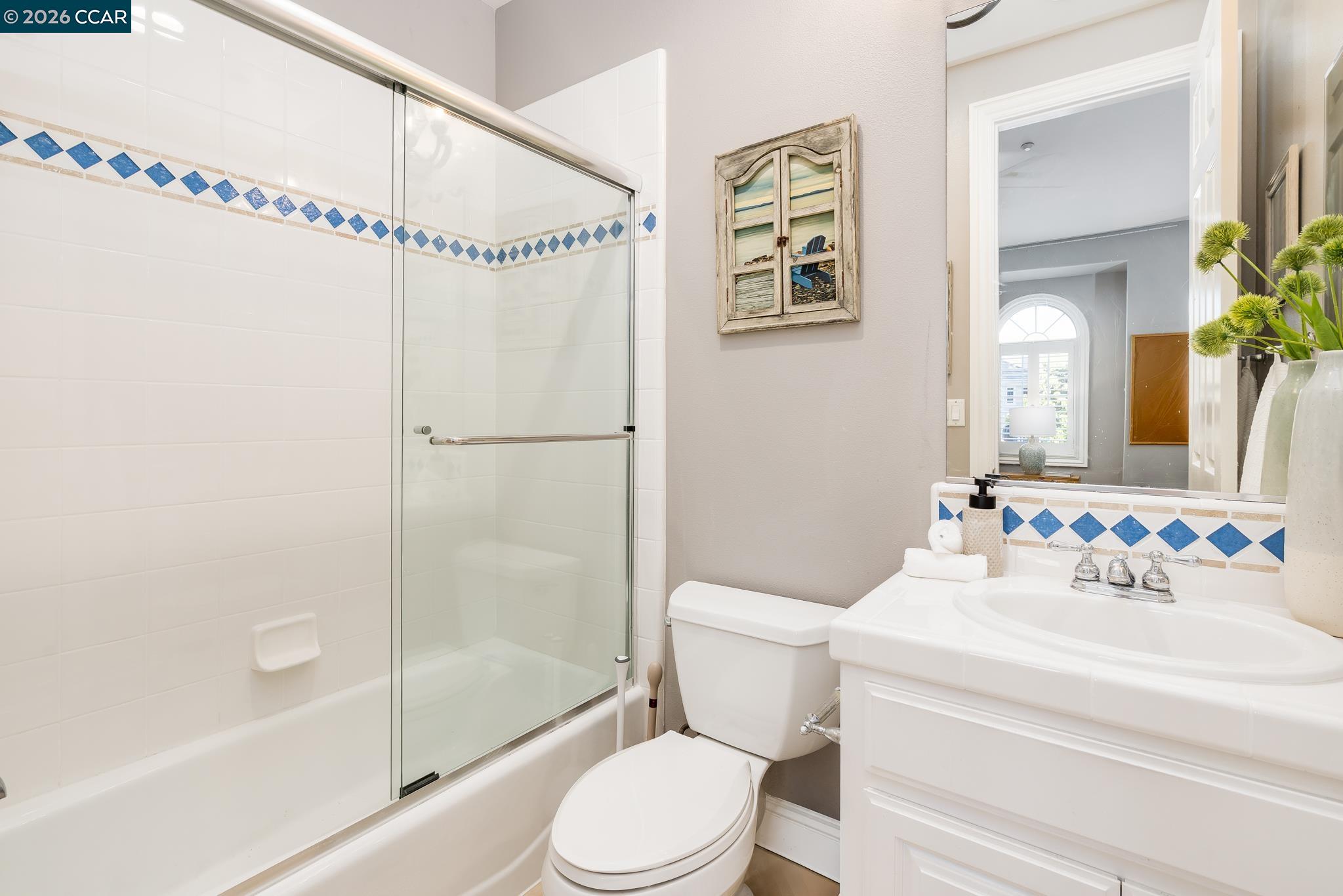 3432 Ashbourne Cir