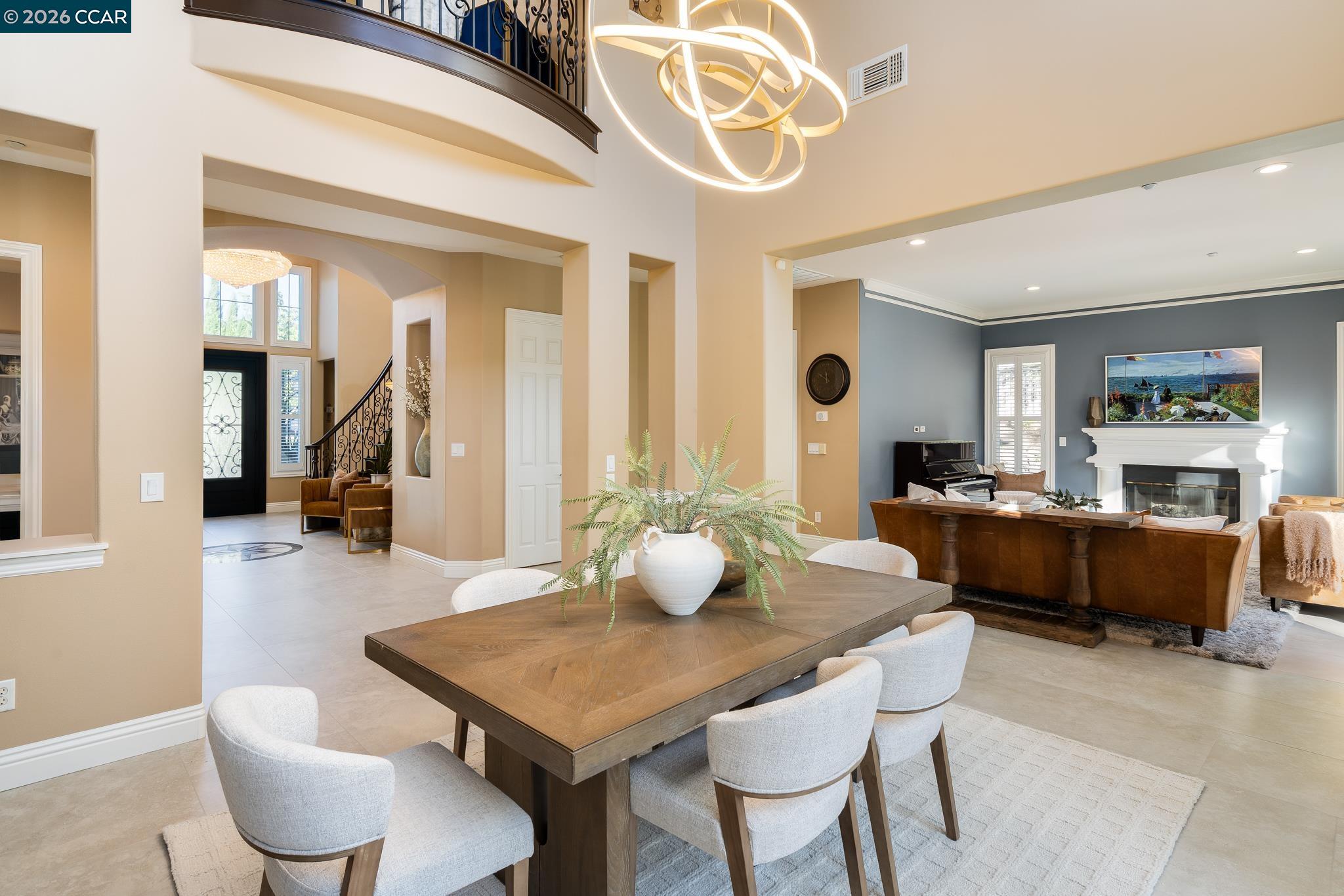 3432 Ashbourne Cir