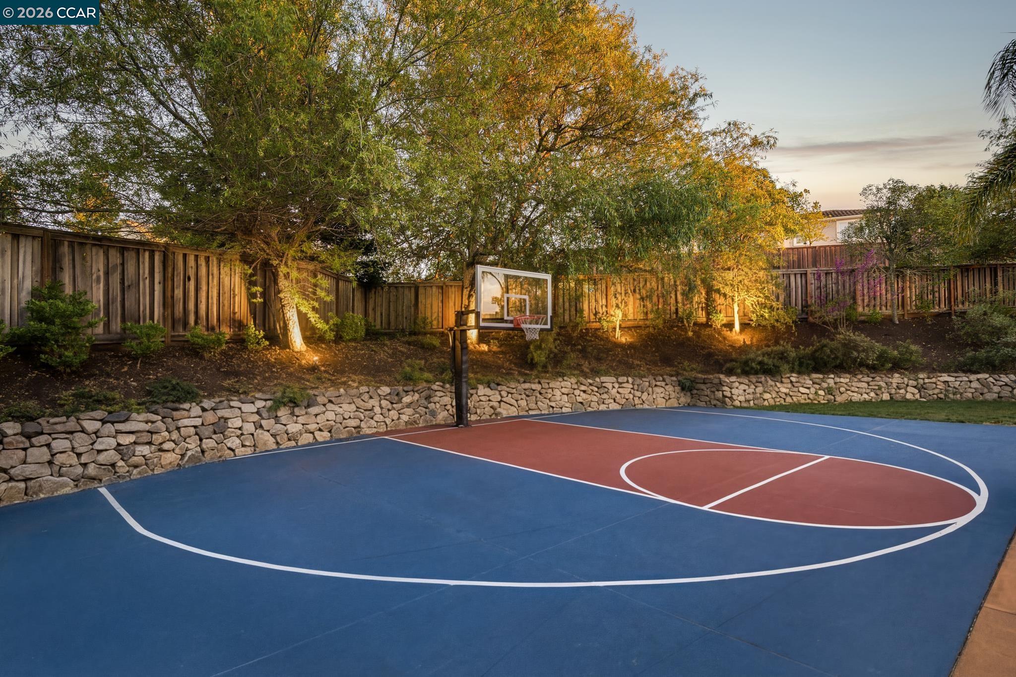 3432 Ashbourne Cir