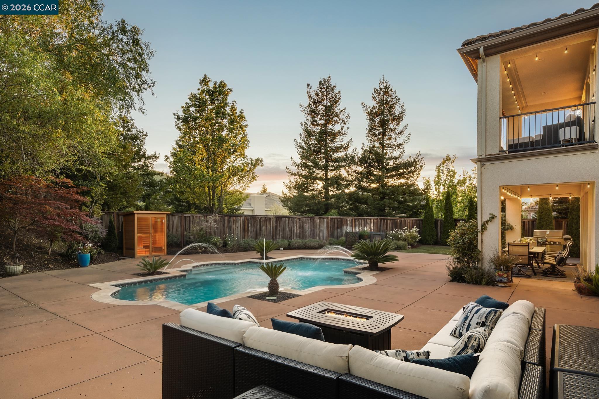 3432 Ashbourne Cir