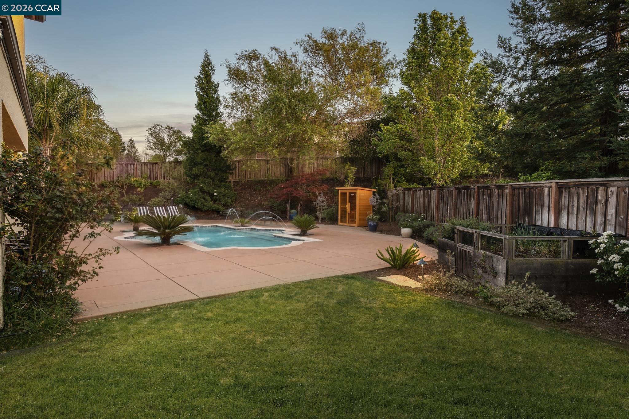 3432 Ashbourne Cir