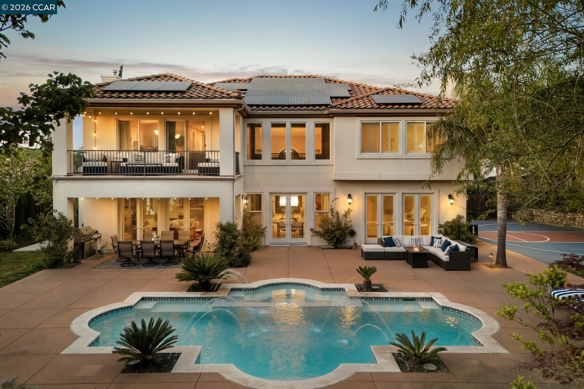 3432 Ashbourne Cir