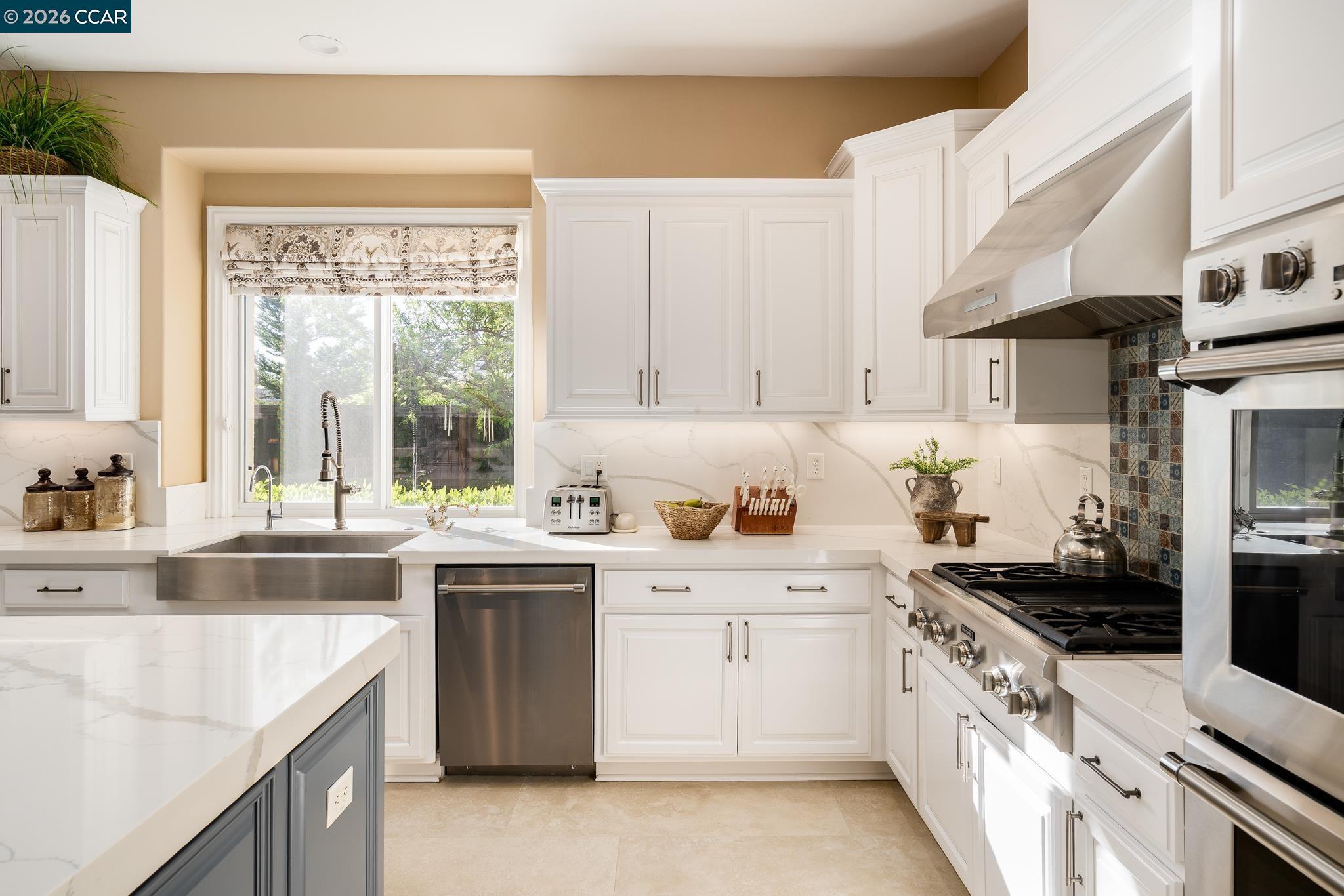 3432 Ashbourne Cir