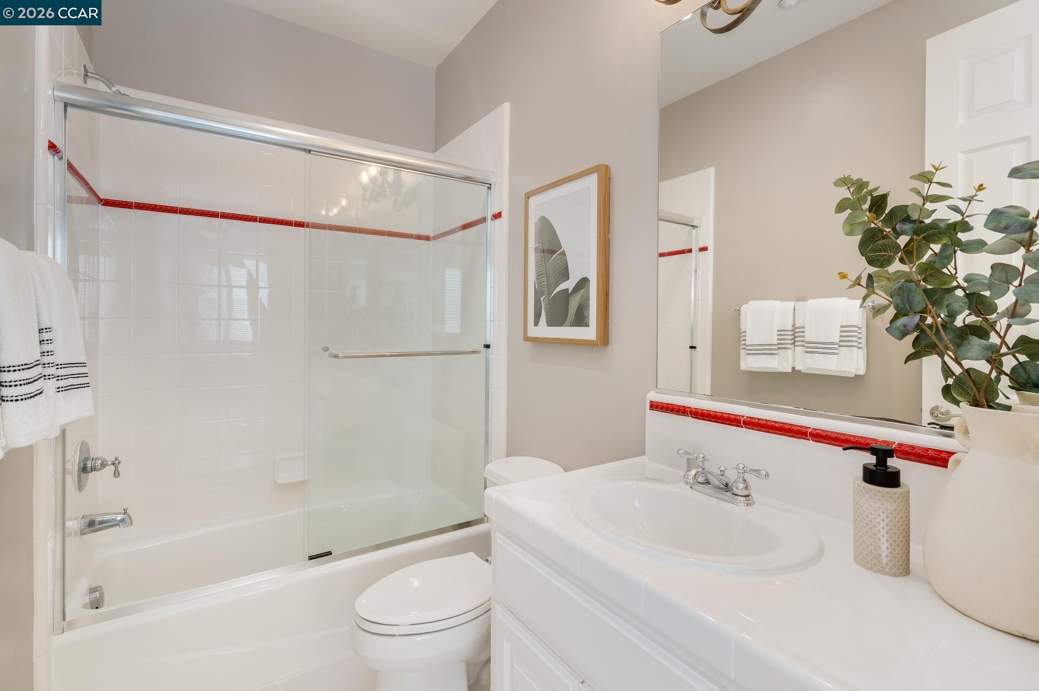 3432 Ashbourne Cir