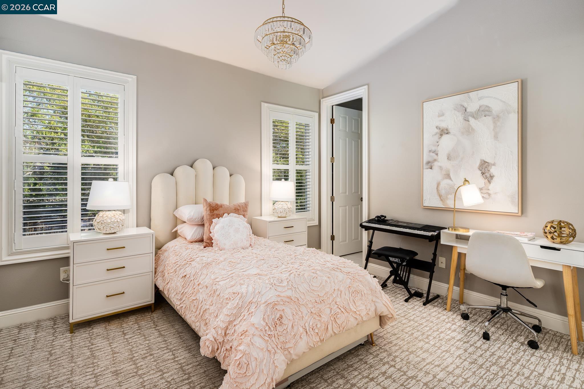 3432 Ashbourne Cir