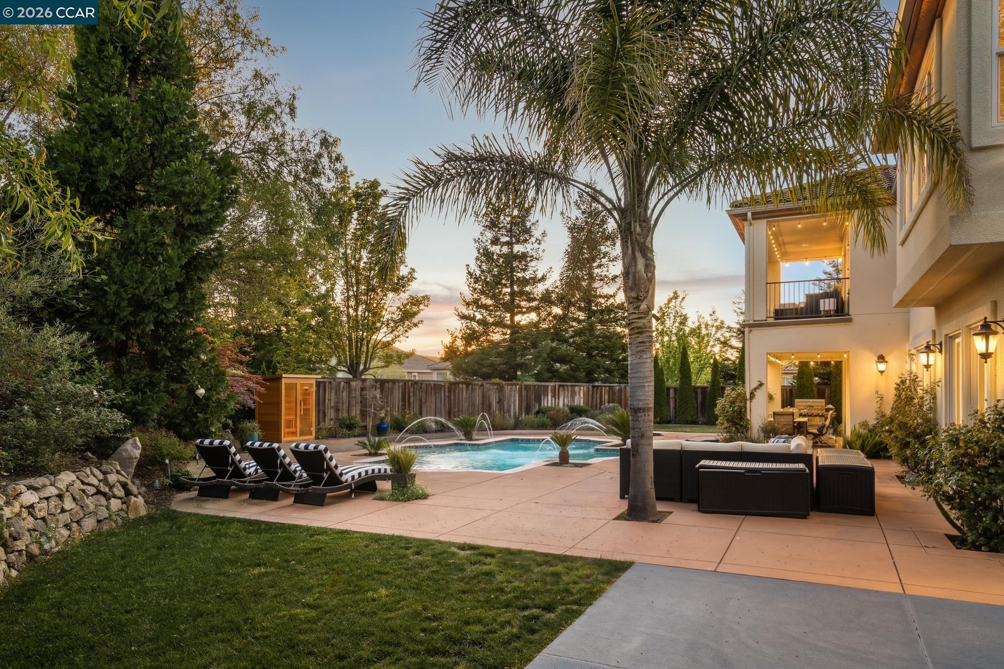 3432 Ashbourne Cir