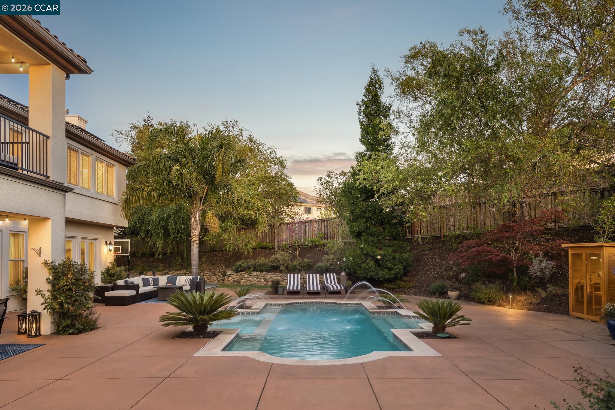 3432 Ashbourne Cir