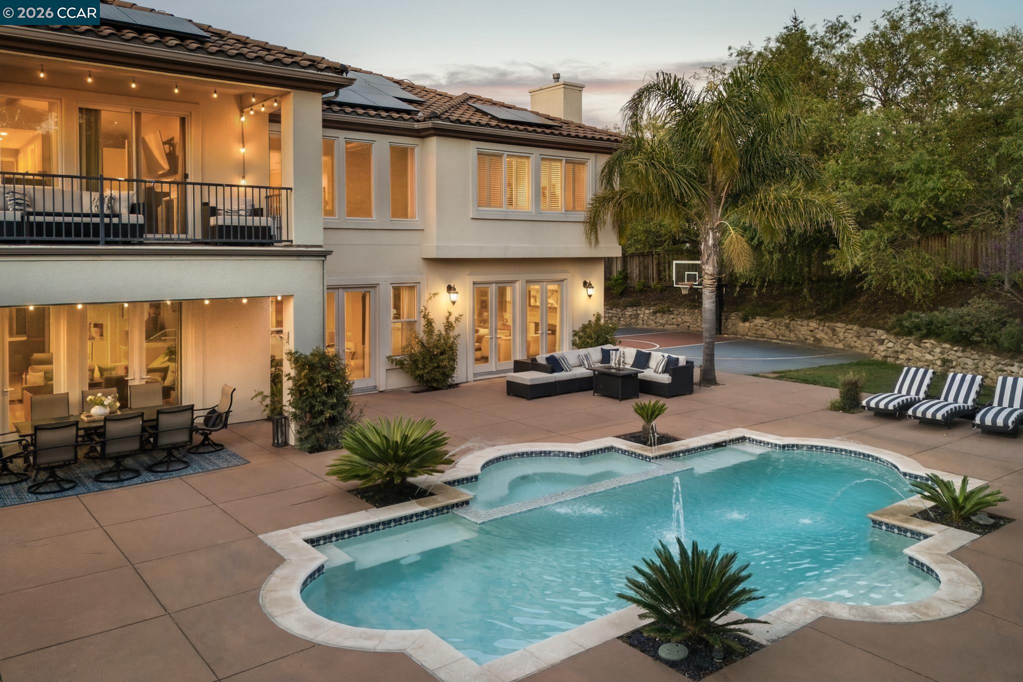 3432 Ashbourne Cir