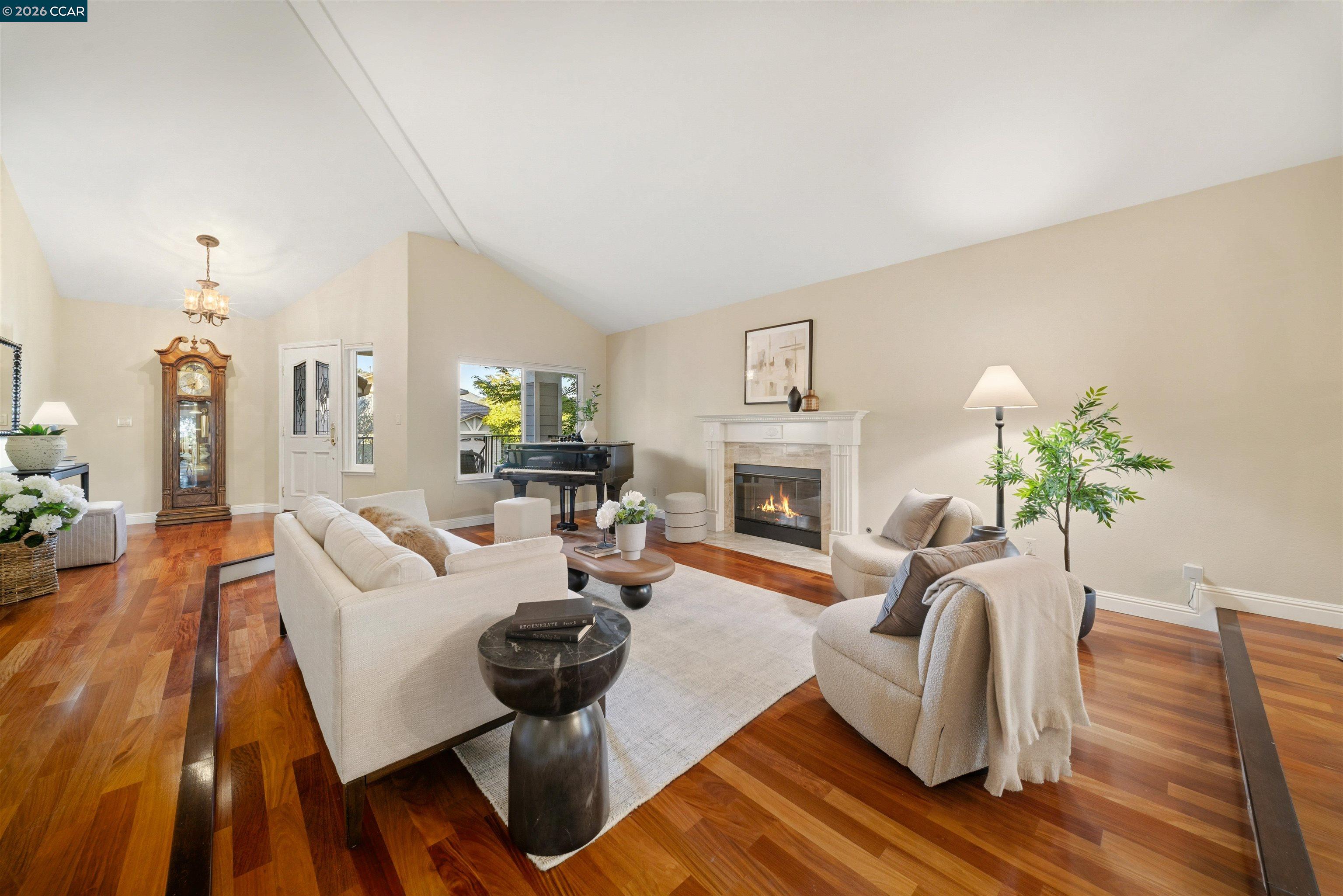 810 Buckingham Place