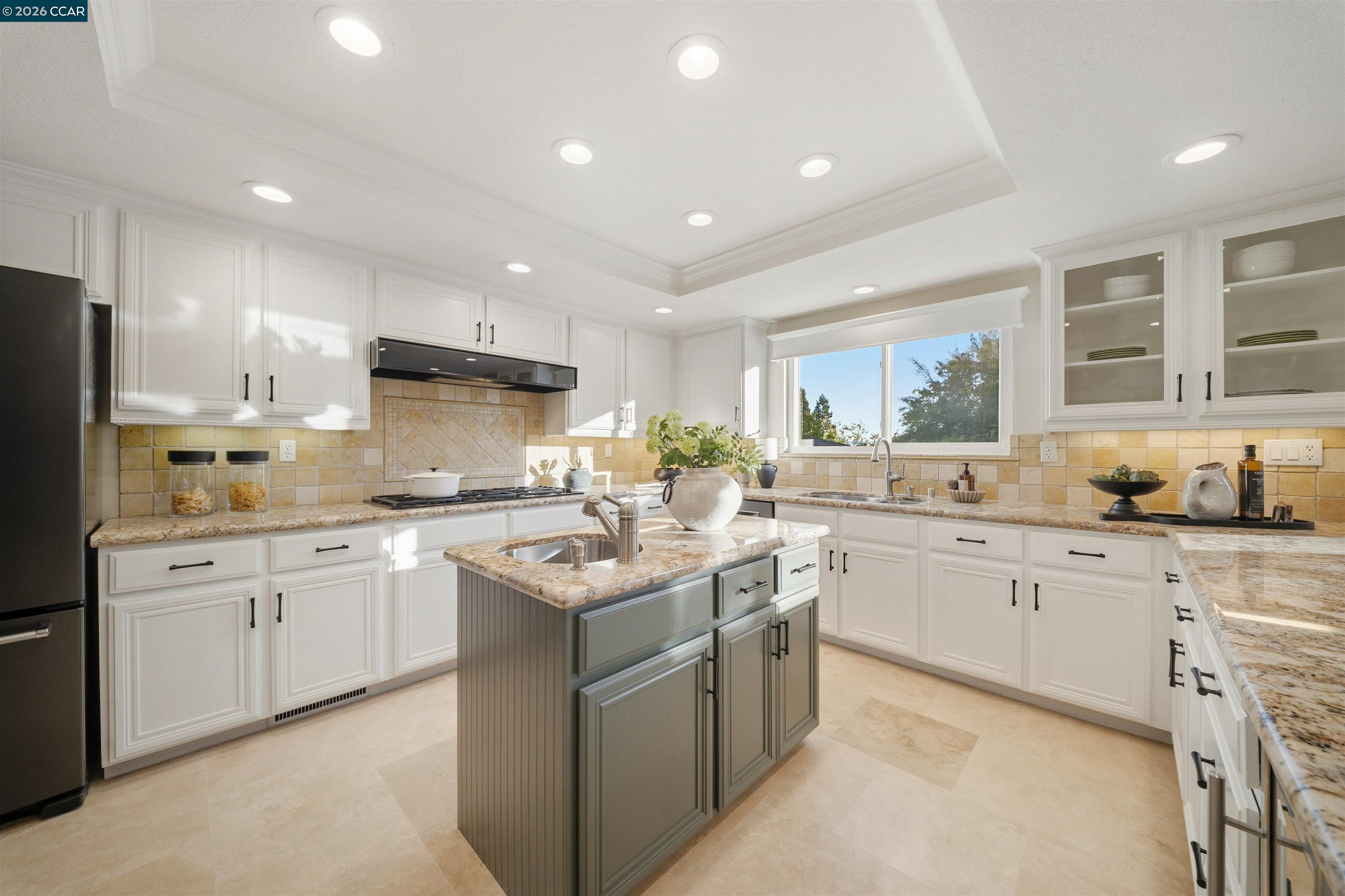 810 Buckingham Place