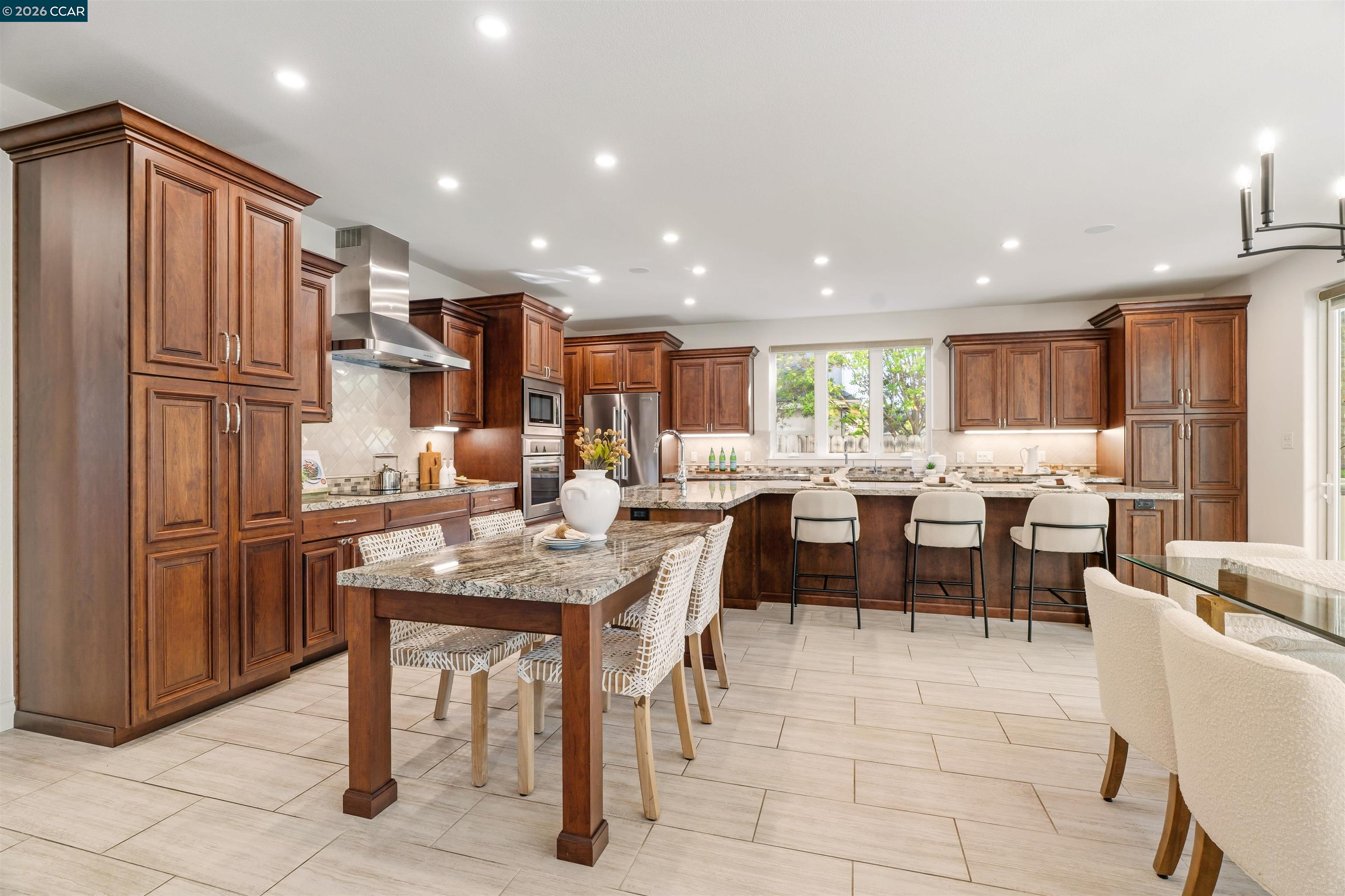 7454 Interlachen Ave