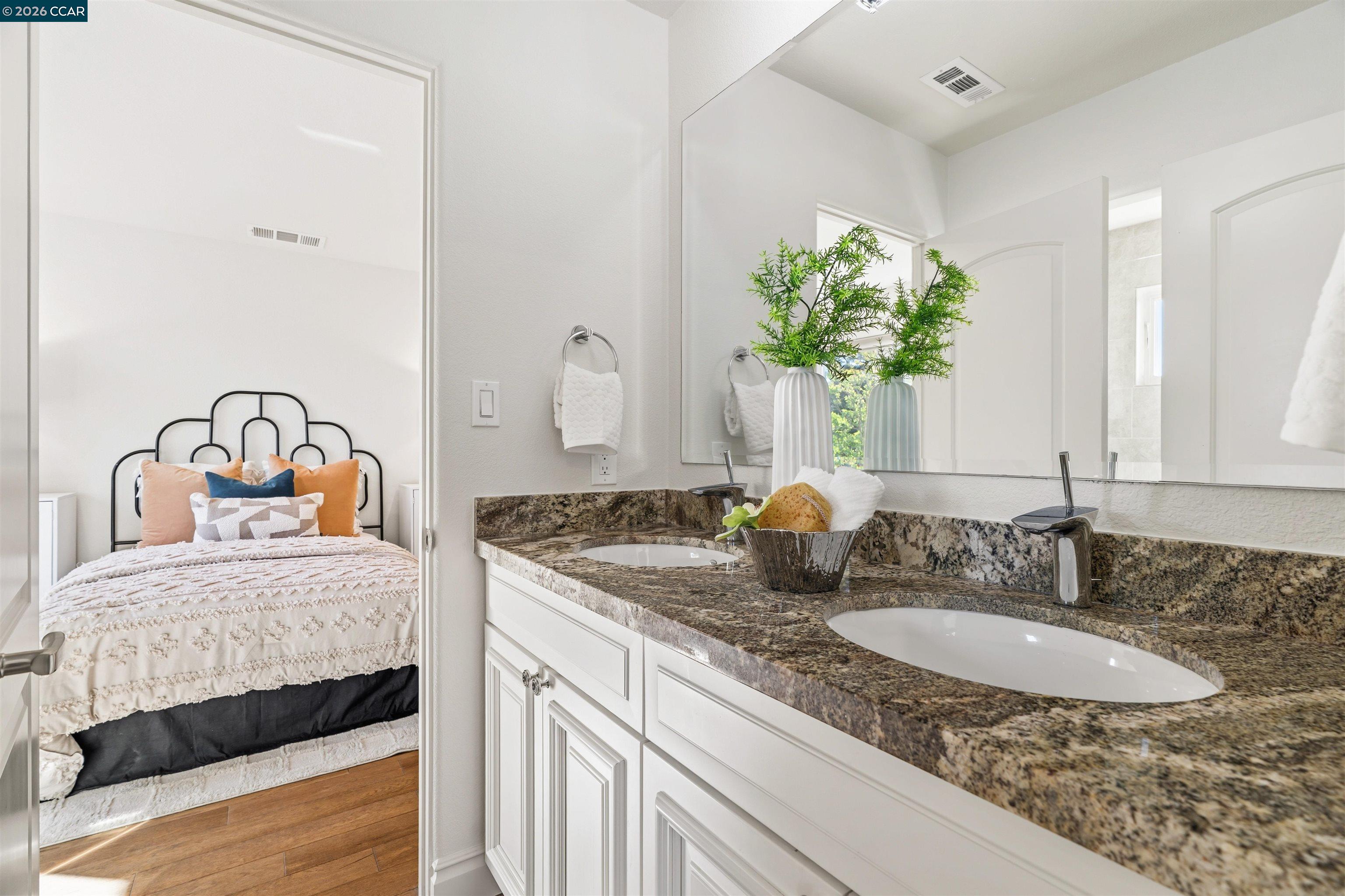 7454 Interlachen Ave